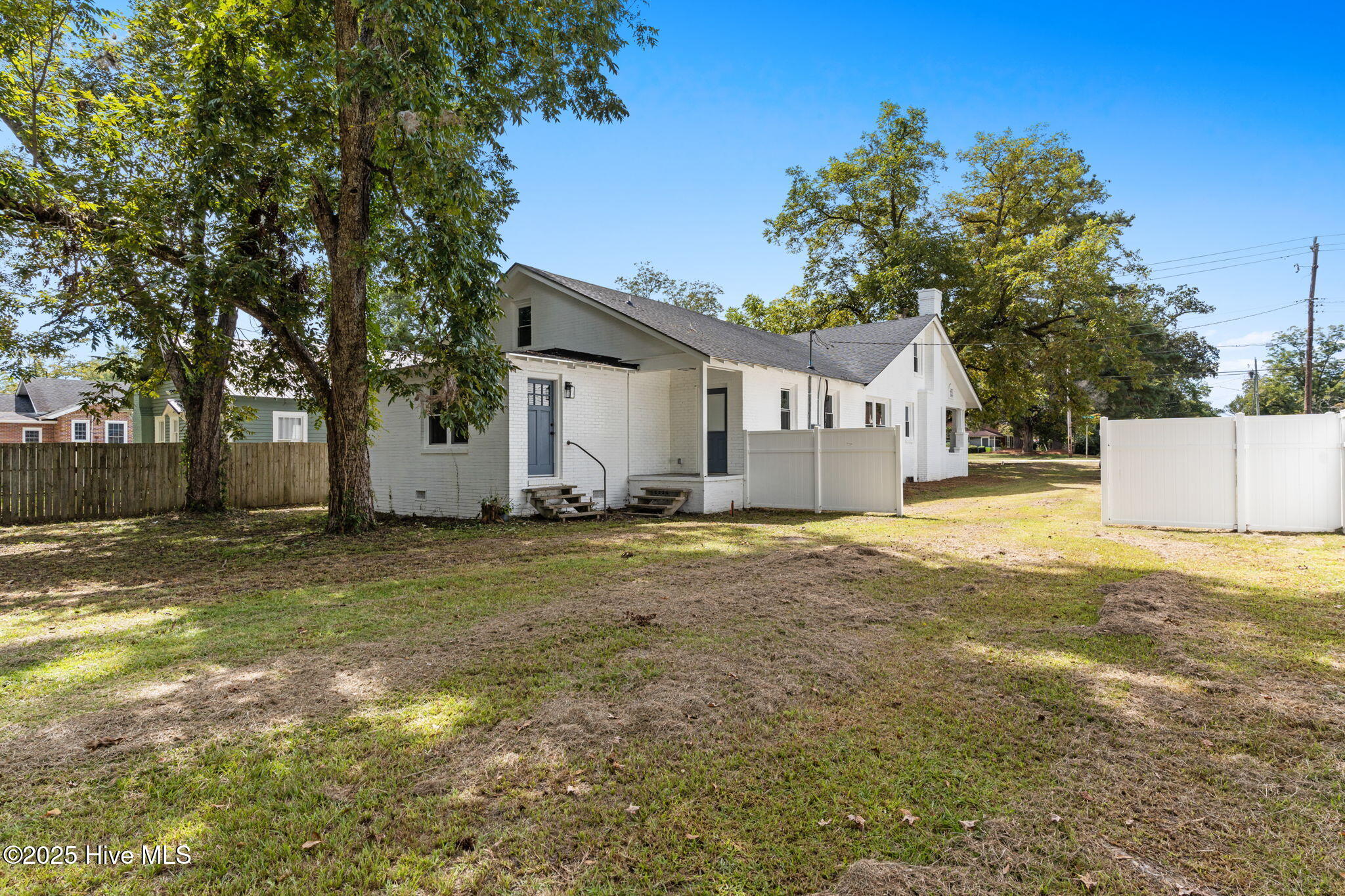 100533933 | Photo 45