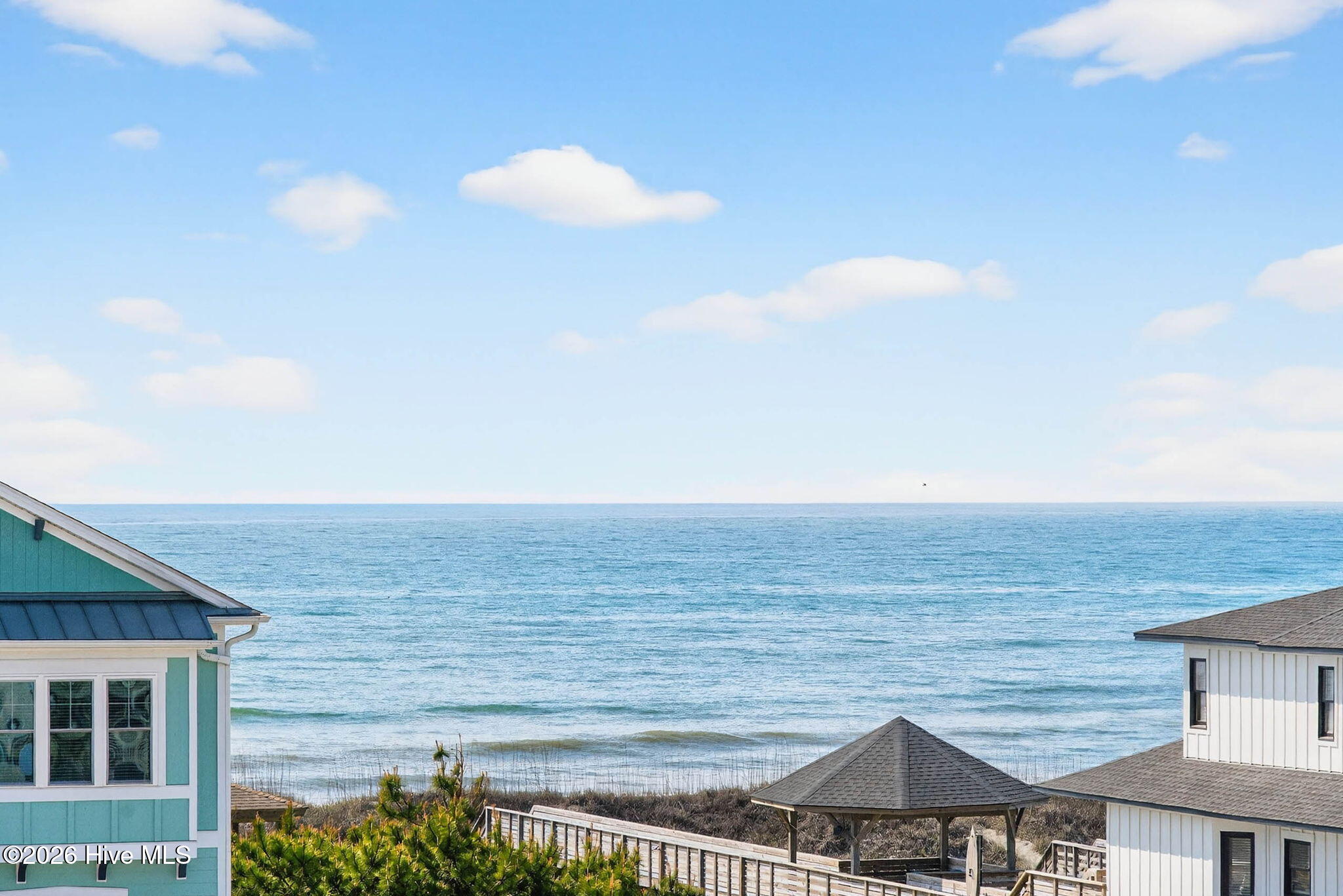 100565153 | Photo 25