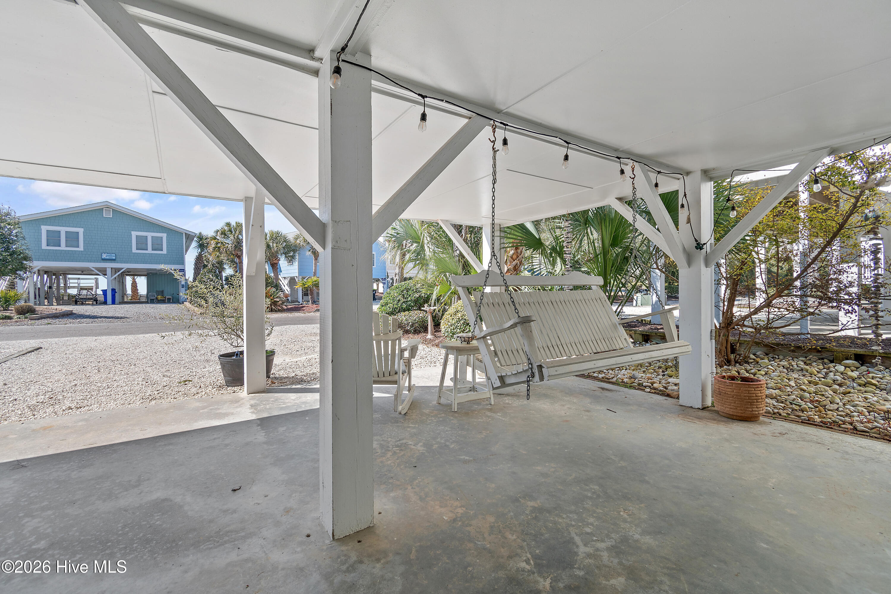 100557263 | Photo 41