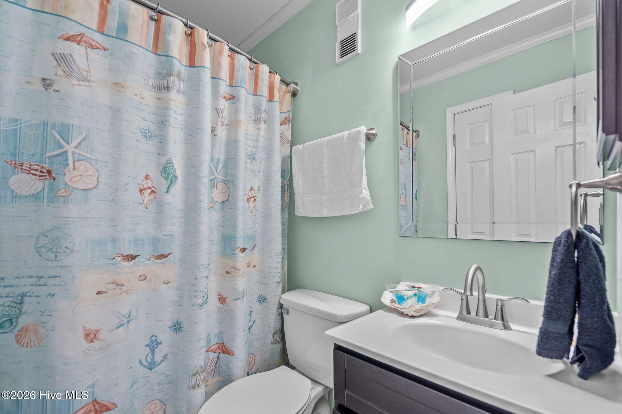 100556842 | Photo 25