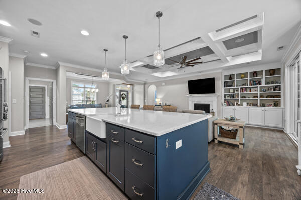 100557247 | Photo 15