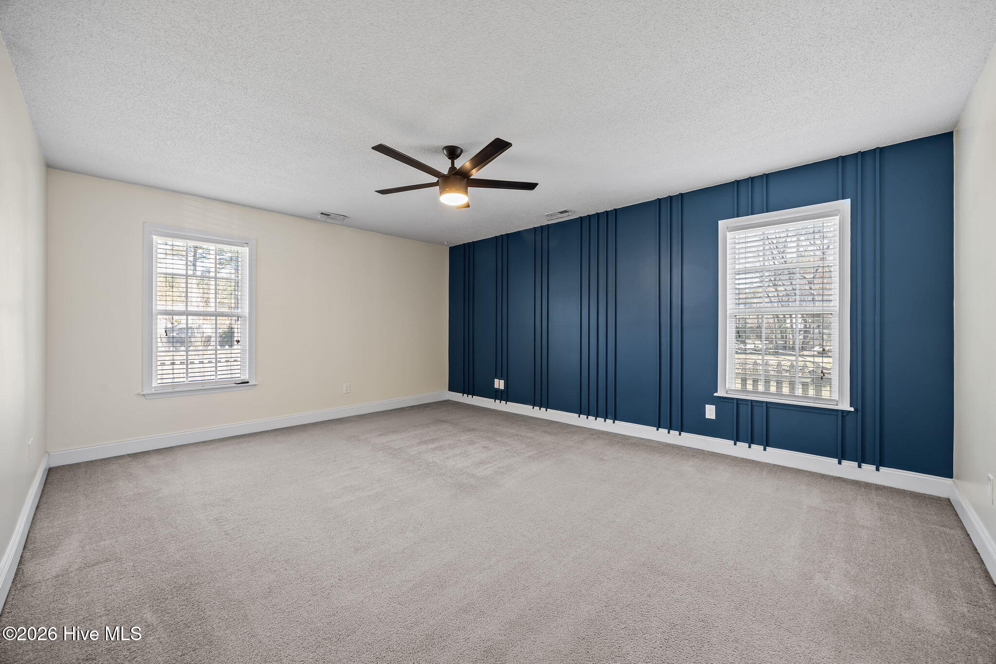 100561724 | Photo 35