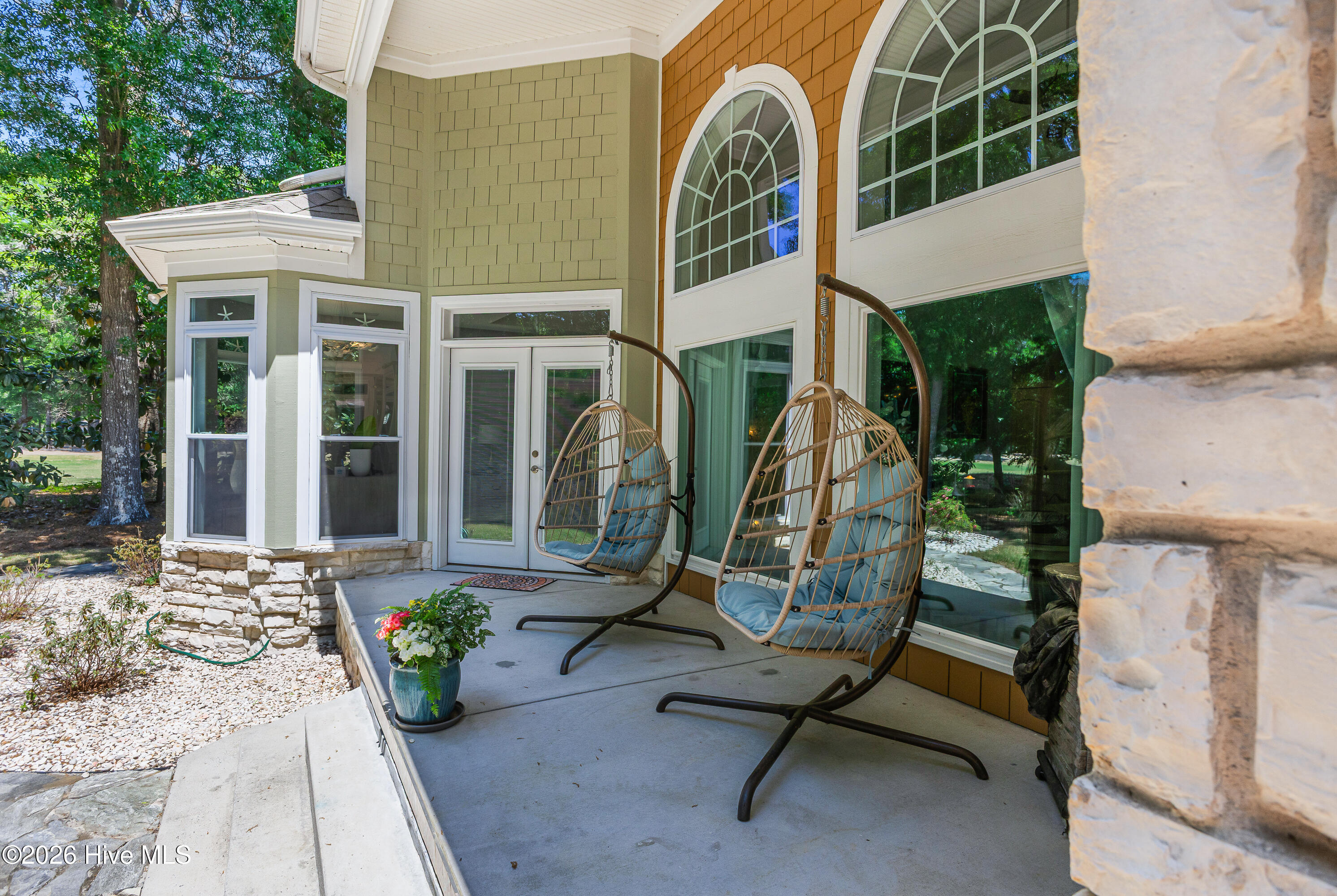 100570031 | Photo 50