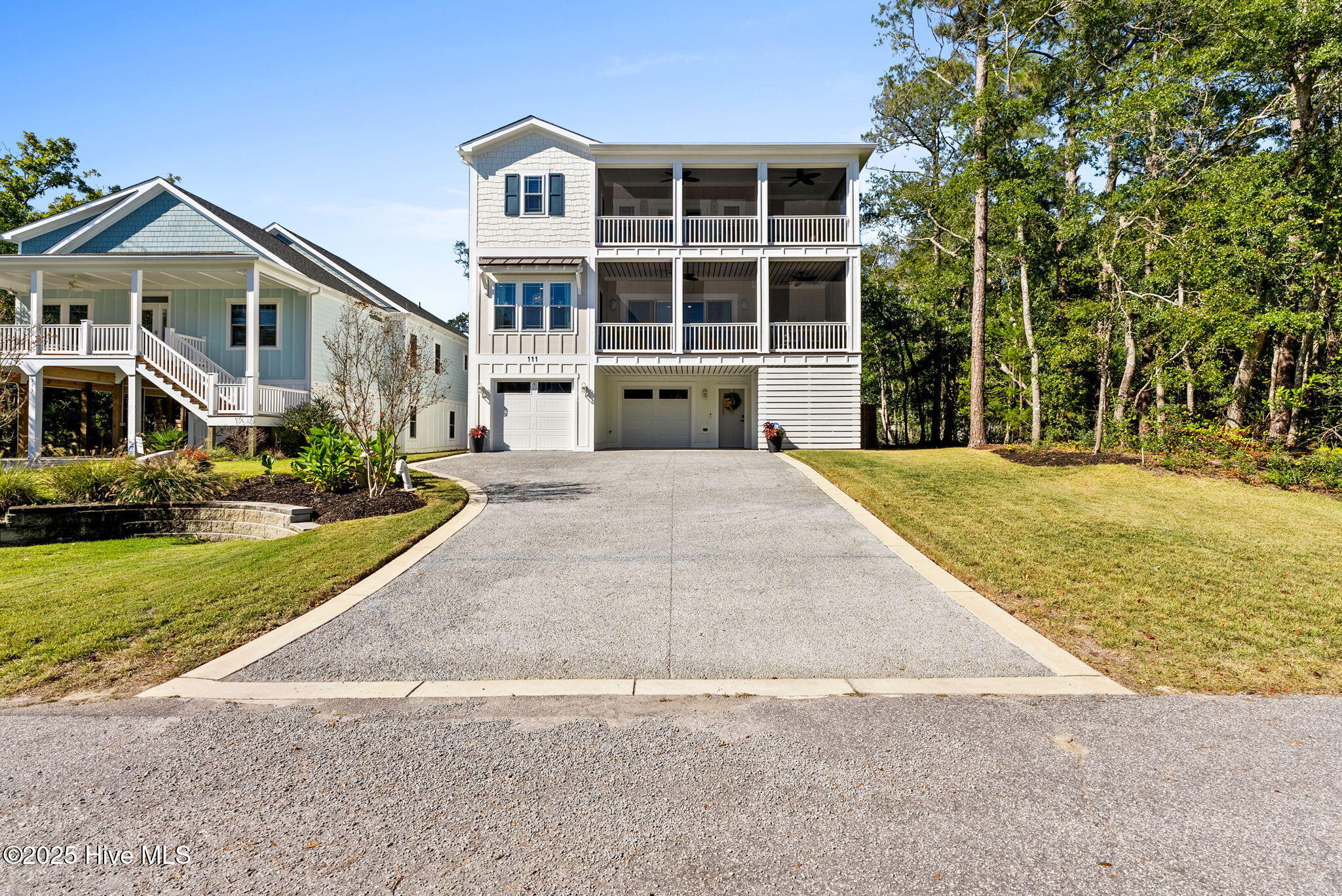 100559638 | Photo 81