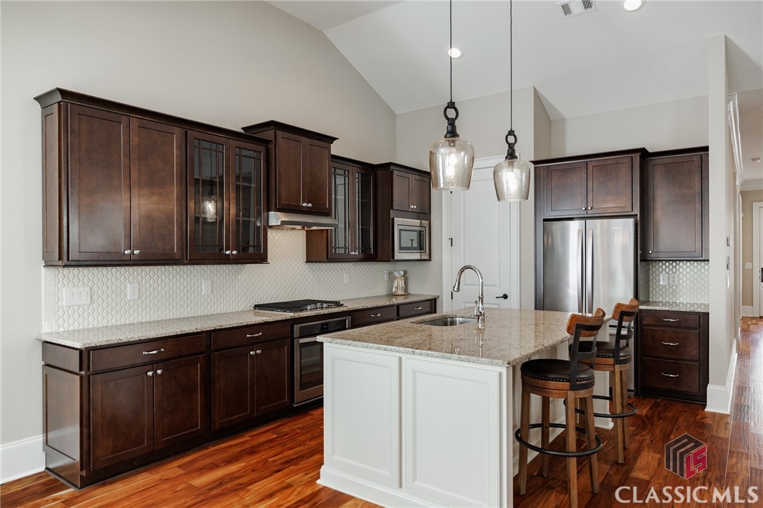 2990 Greenleffe Drive