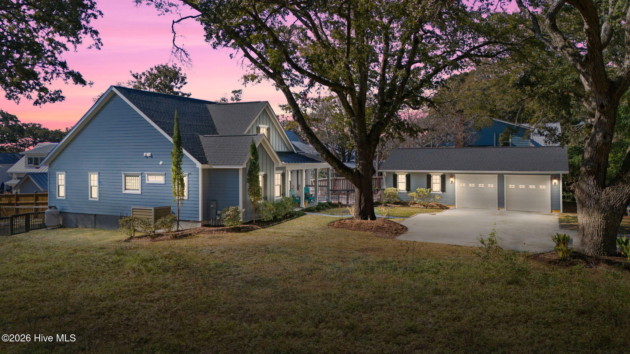 100553836 | Photo 67