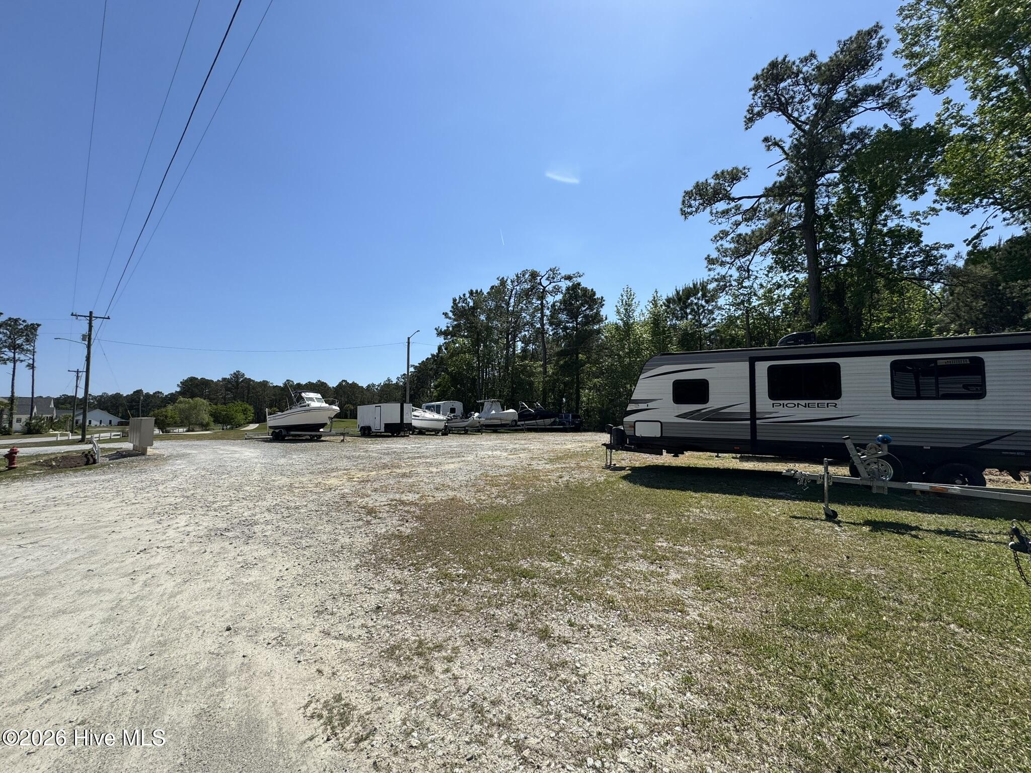 100568180 | Photo 13