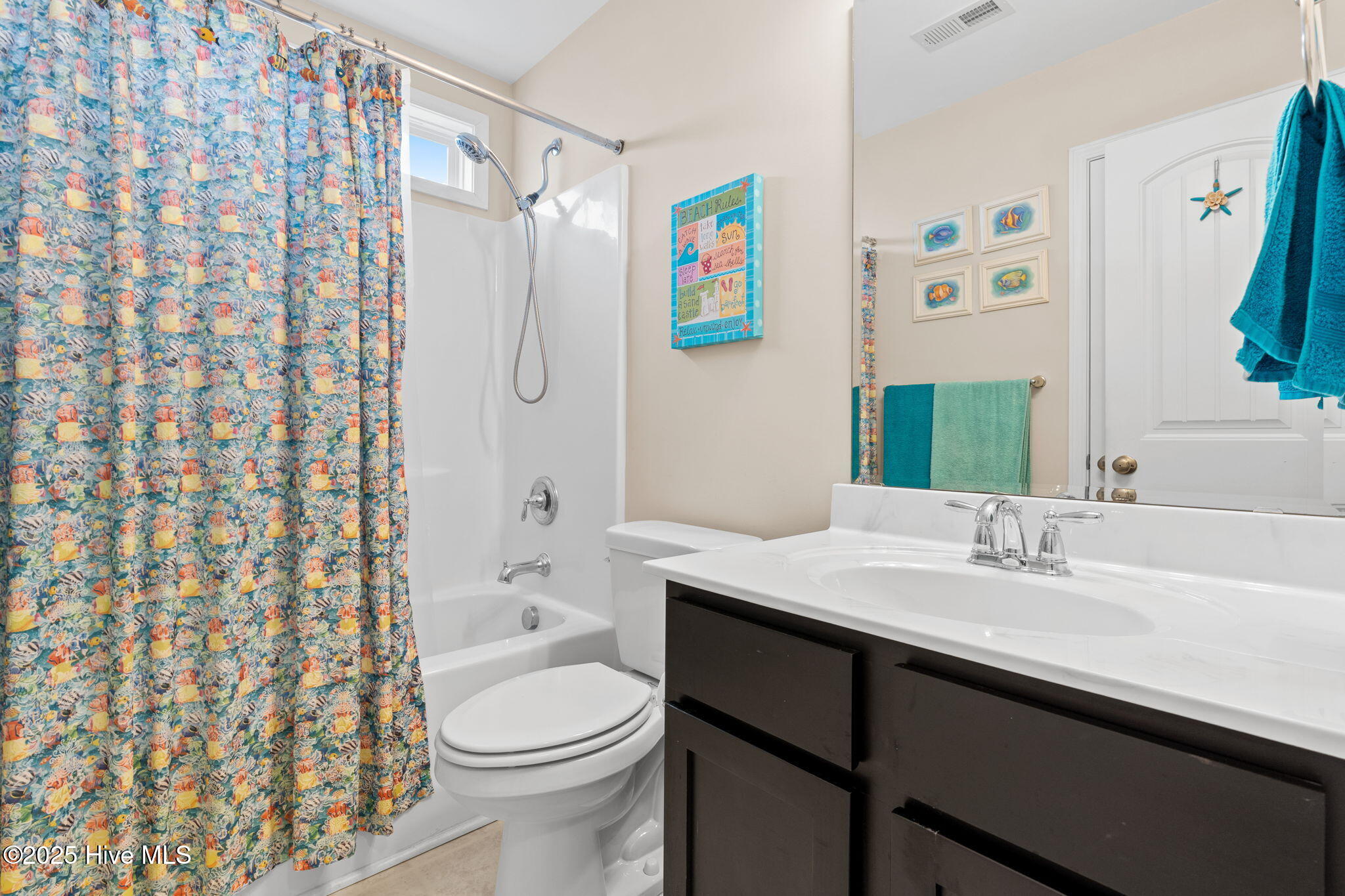 100546939 | Photo 24