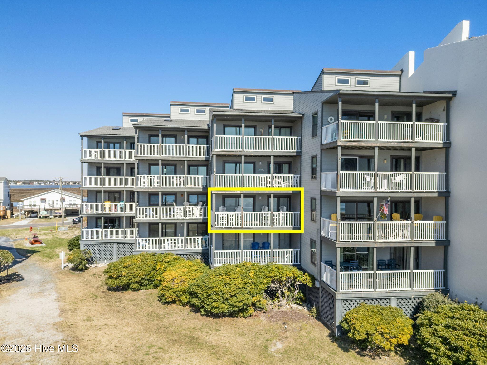 100559417 | Photo 40