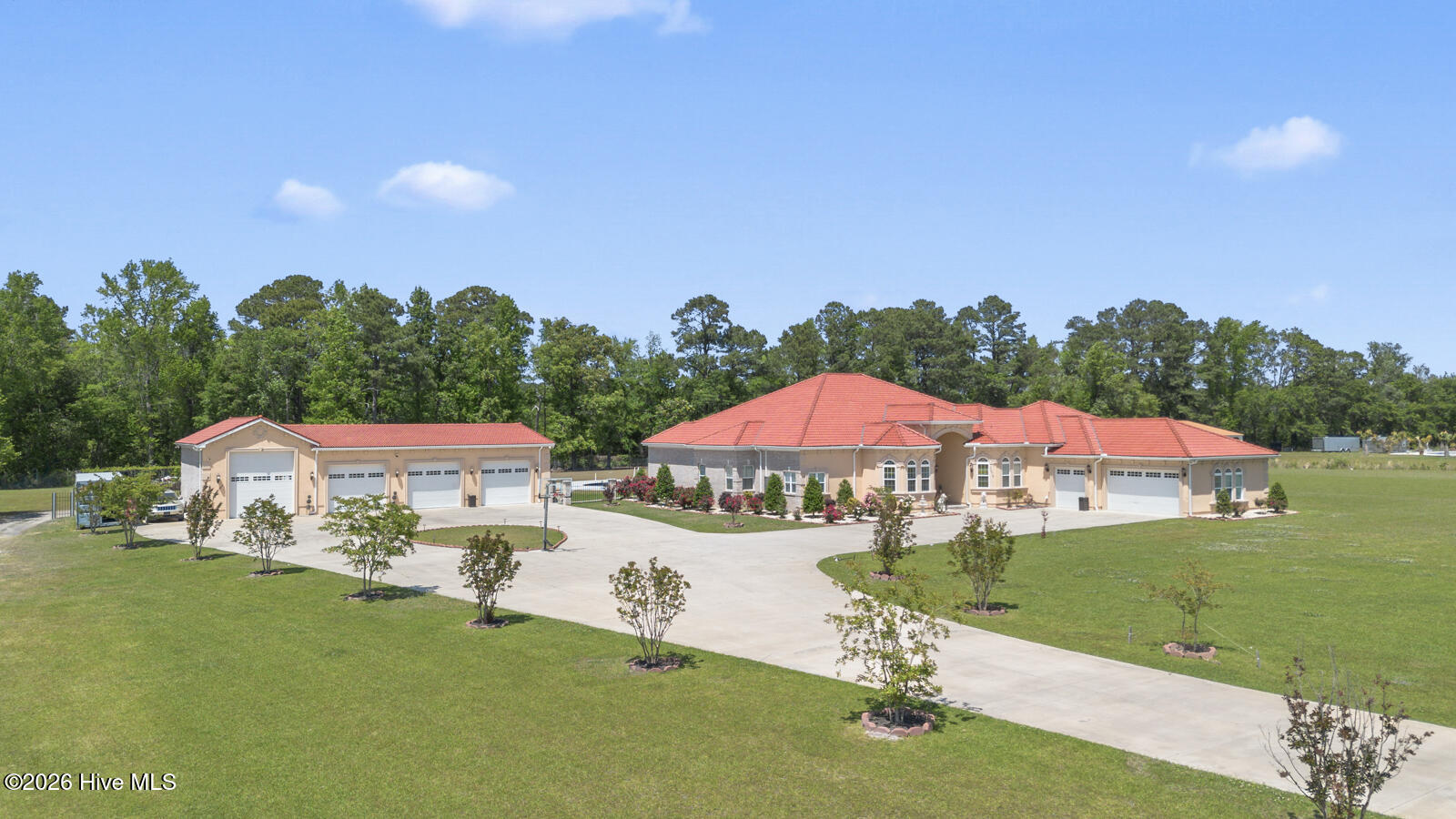 100546022 | Photo 88