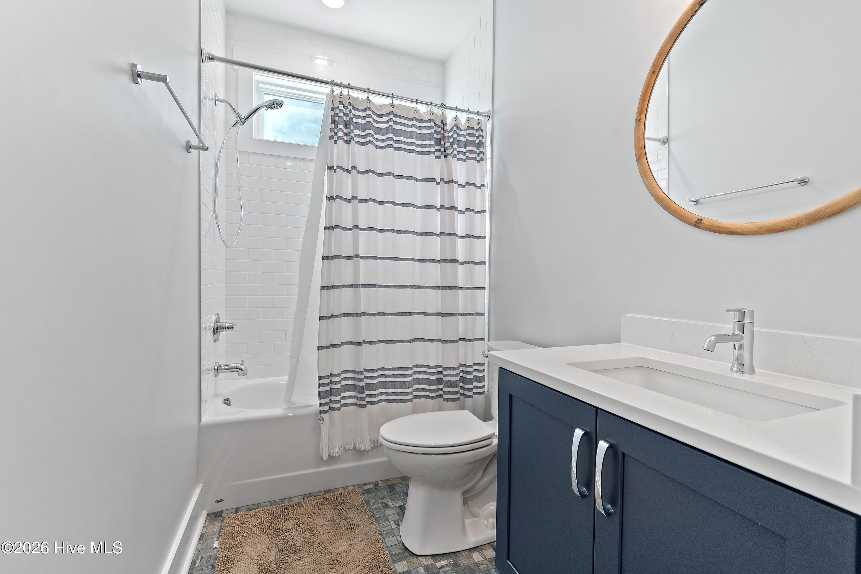 100564147 | Photo 28