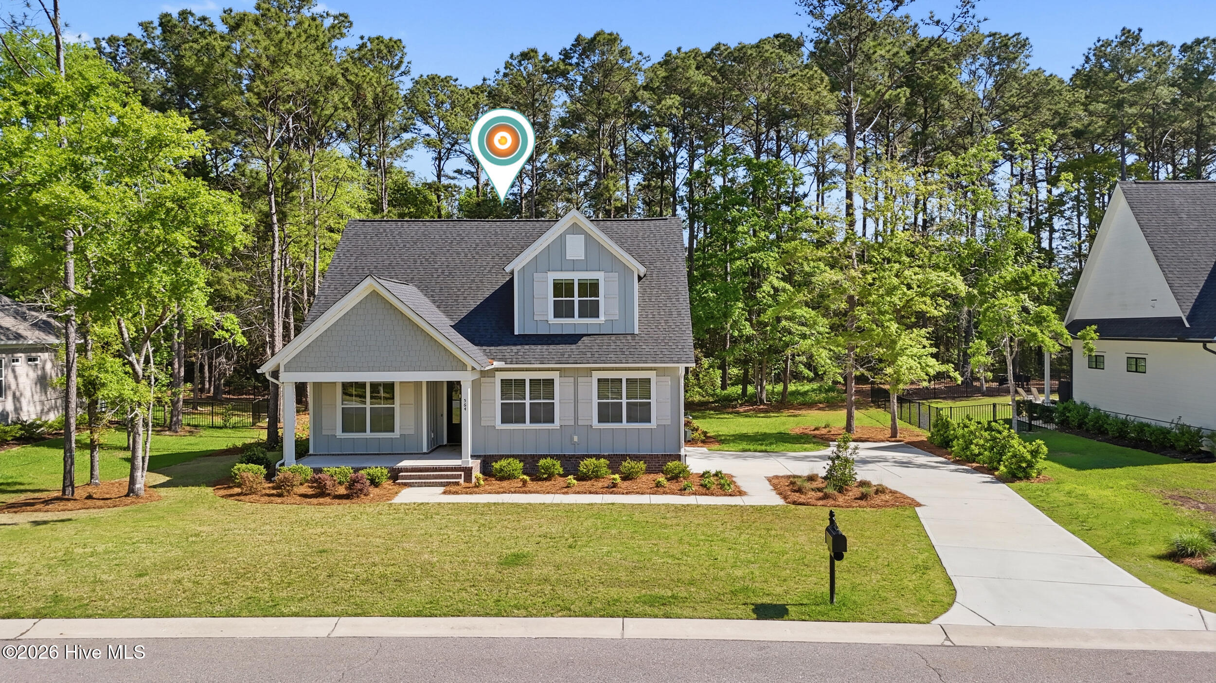 100567721 | Photo 52