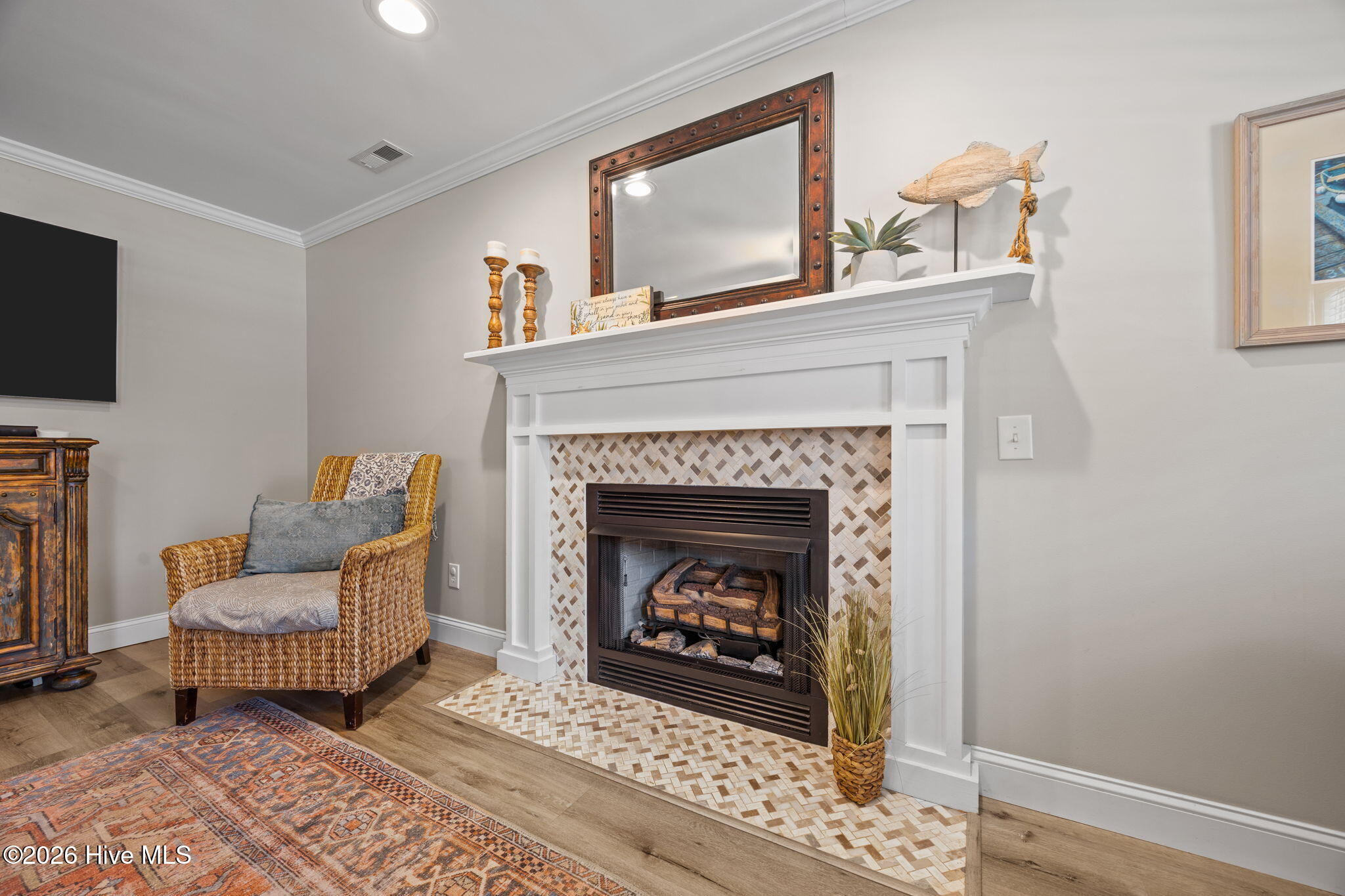 100568672 | Photo 19