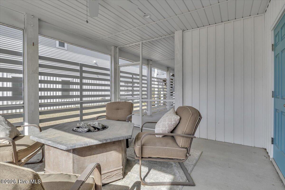 305 Ivy Lane, Carolina Beach, NC, 28428