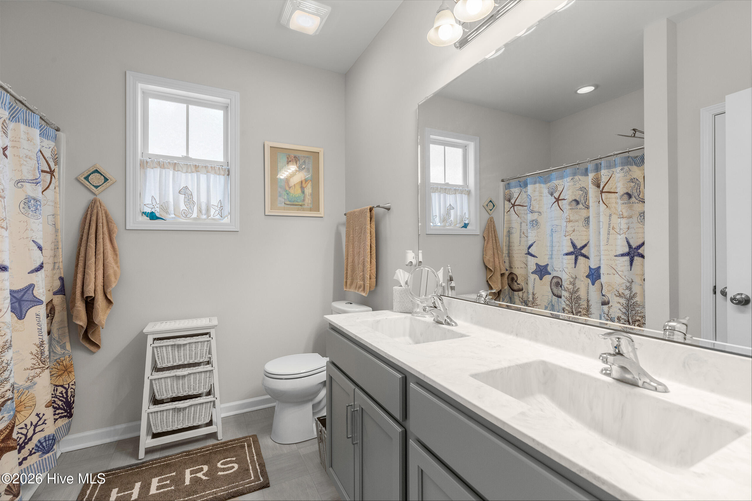 100557607 | Photo 22