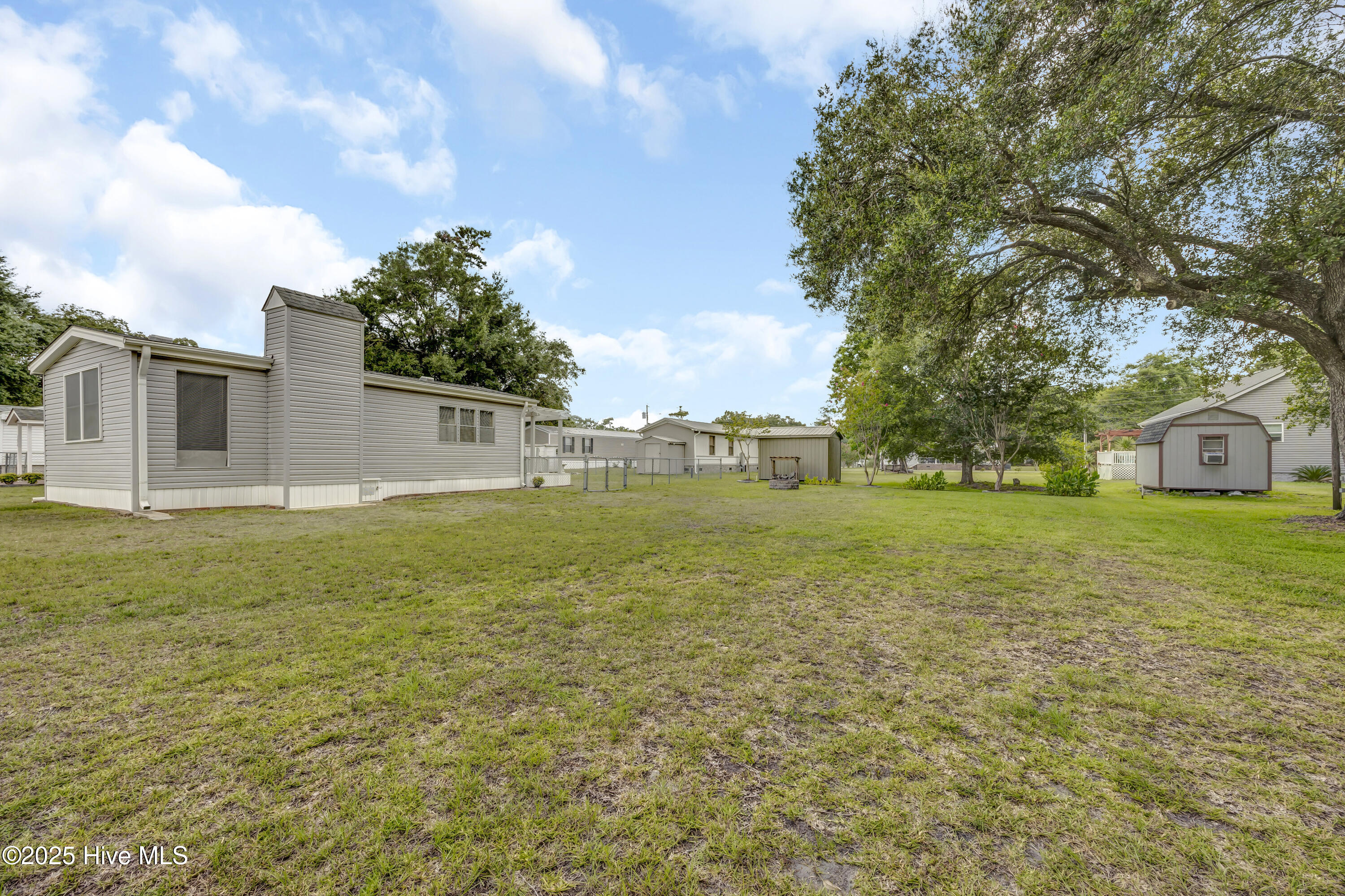 100520708 | Photo 22