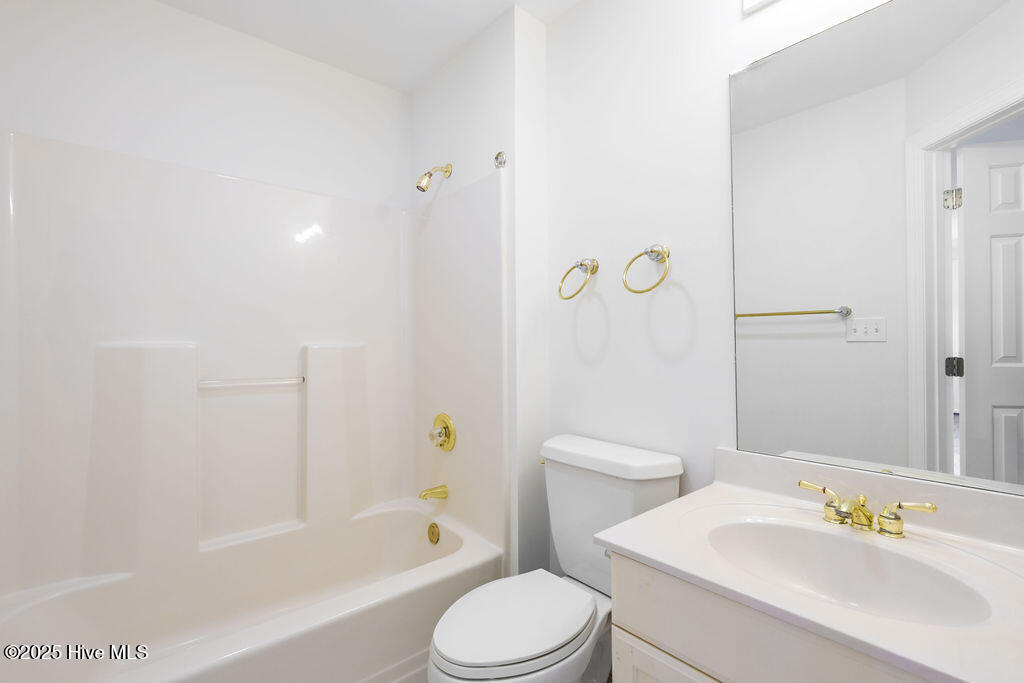 100521918 | Photo 37