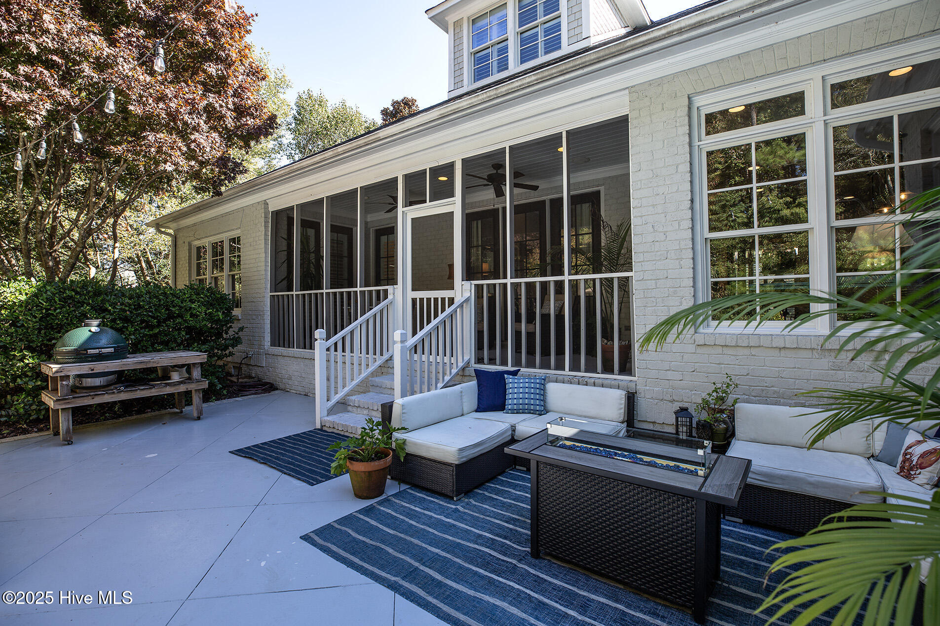 100541349 | Photo 72