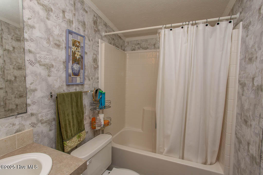 100484283 | Photo 29