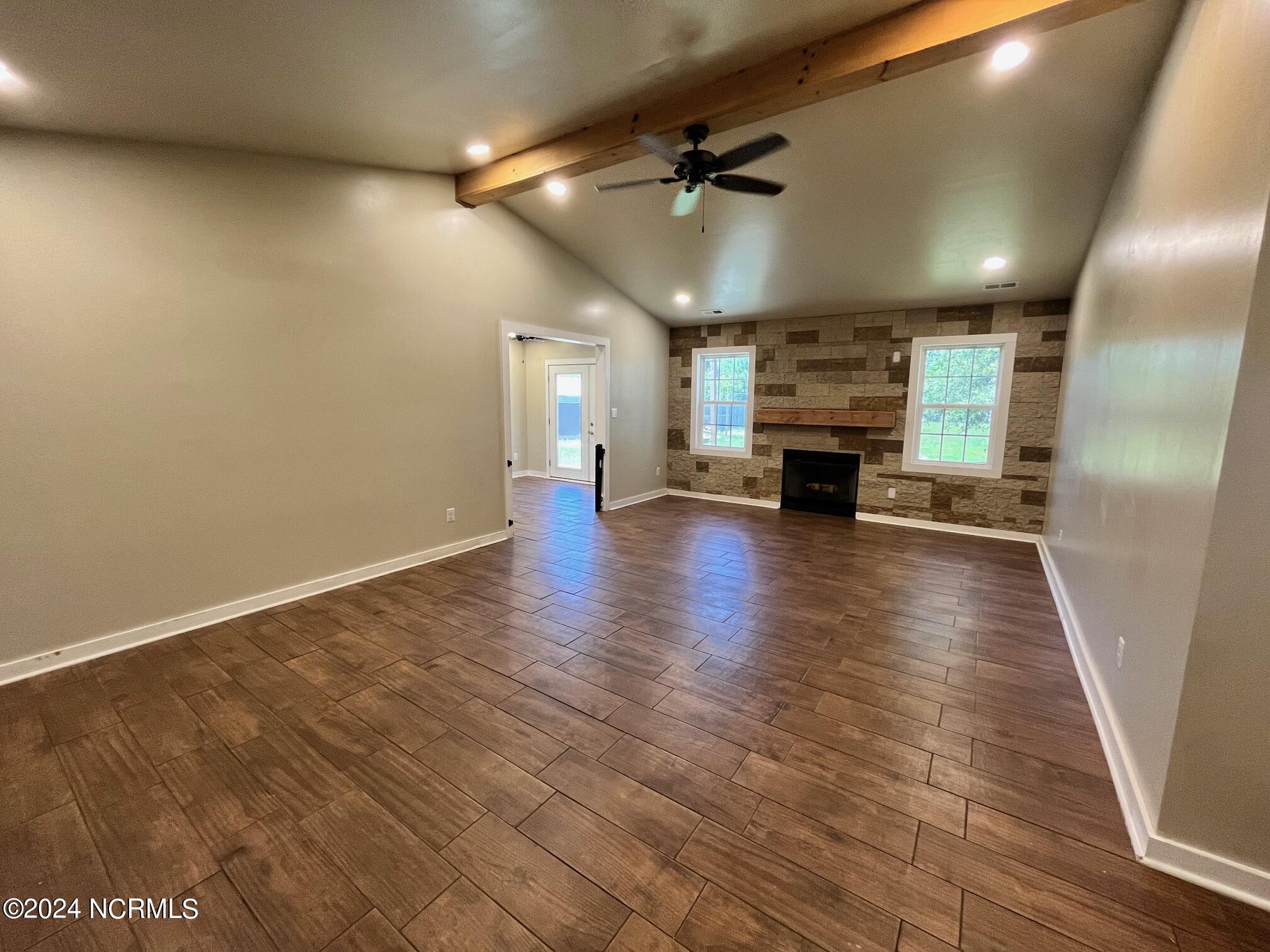 112 Jenna Rea Road,Hubert