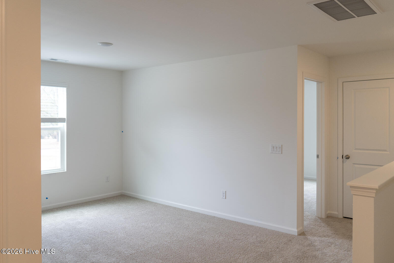 100547743 | Photo 25