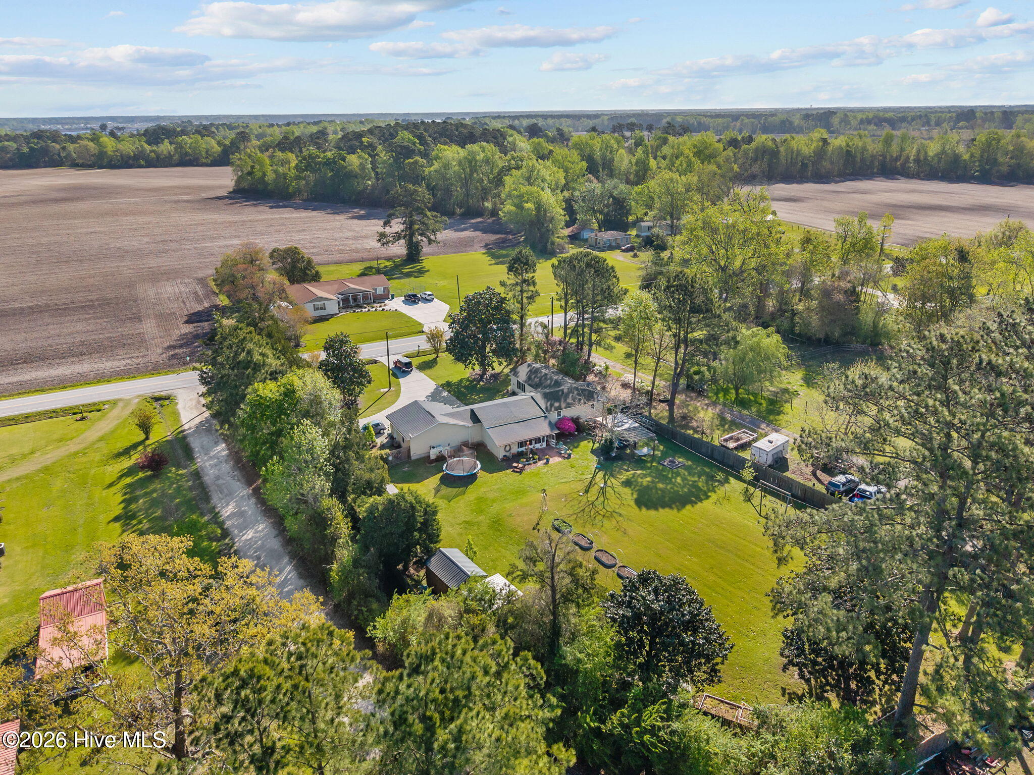 100566121 | Photo 11