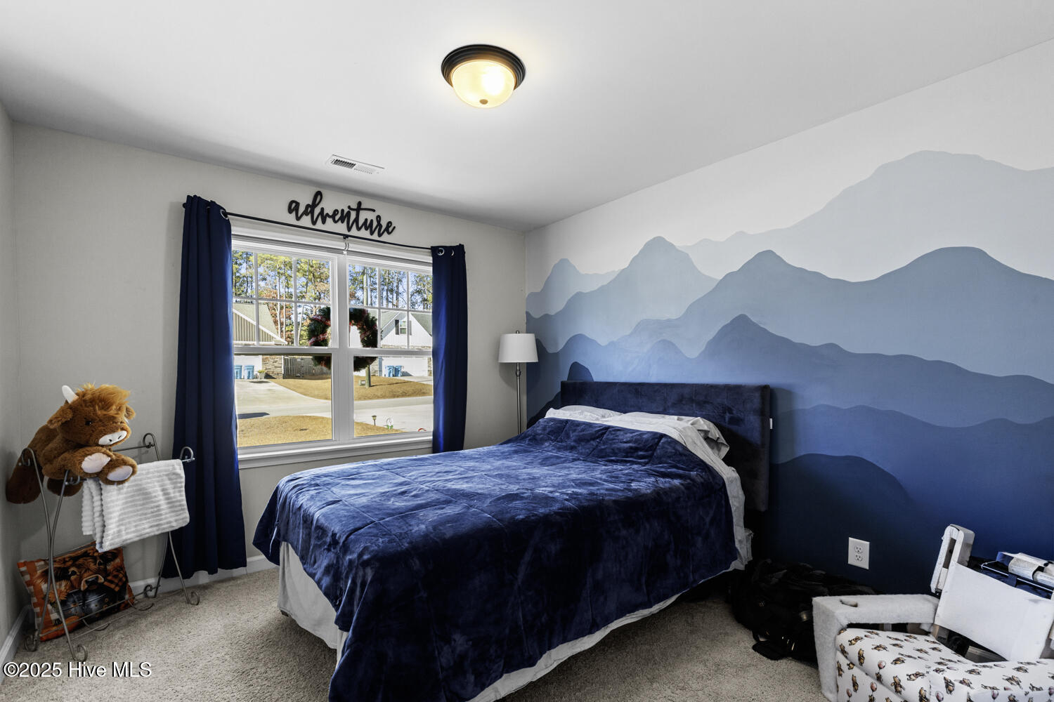 100545268 | Photo 14