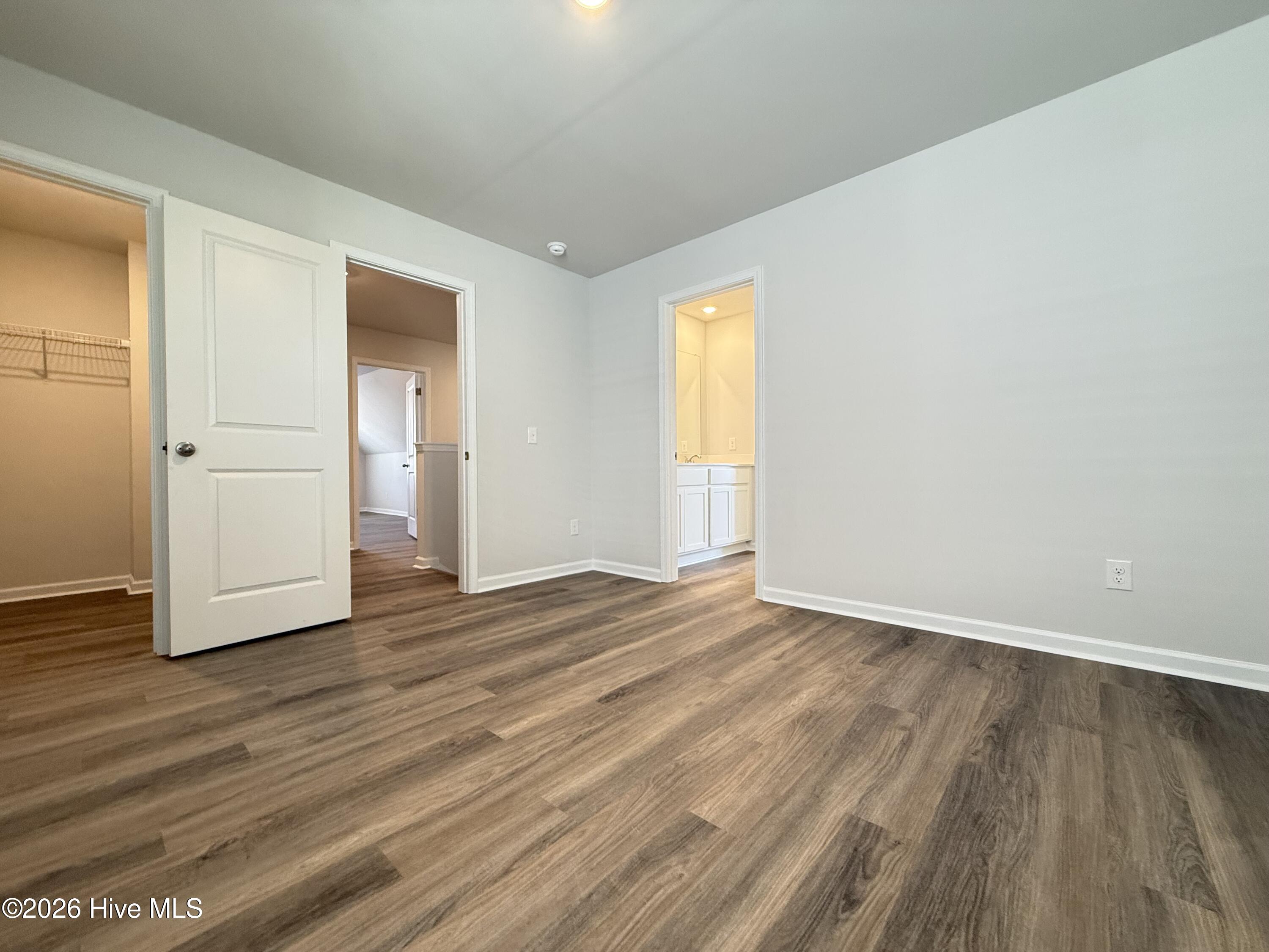 100546589 | Photo 19