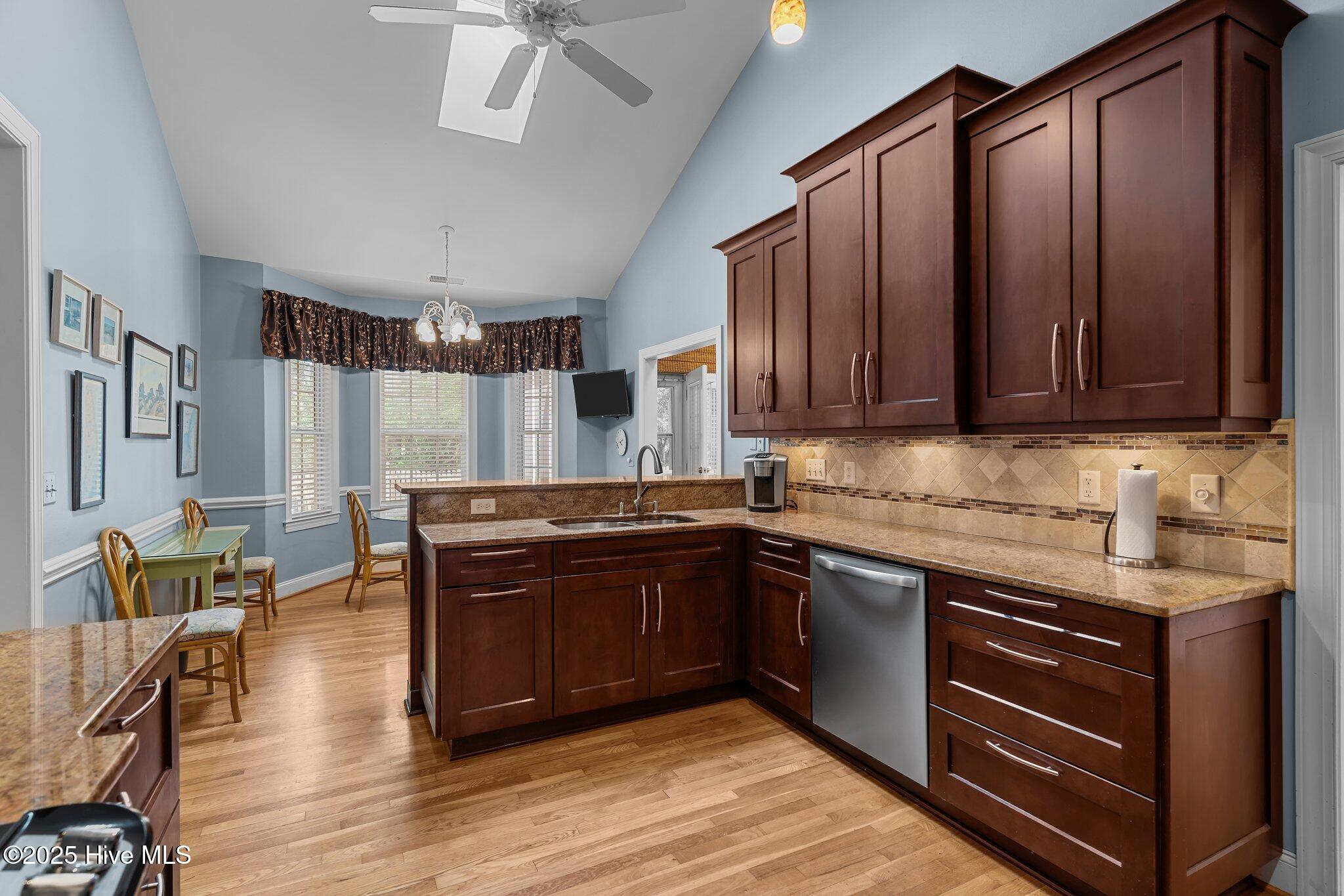 5415 Dunmore Road, Wilmington, NC 28409 – photo 13: 7-web-or-mls-BTS02829