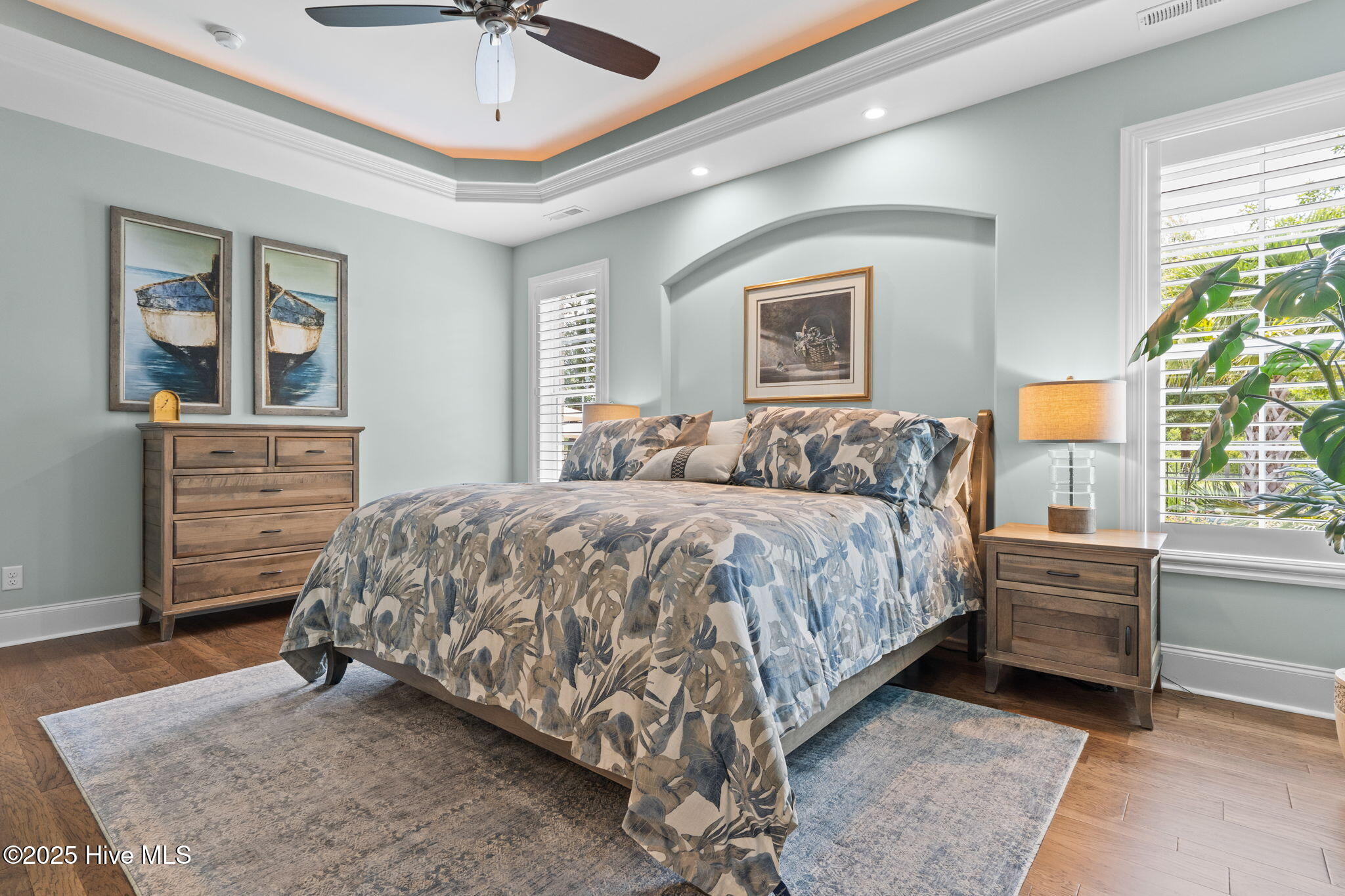 100521657 | Photo 25