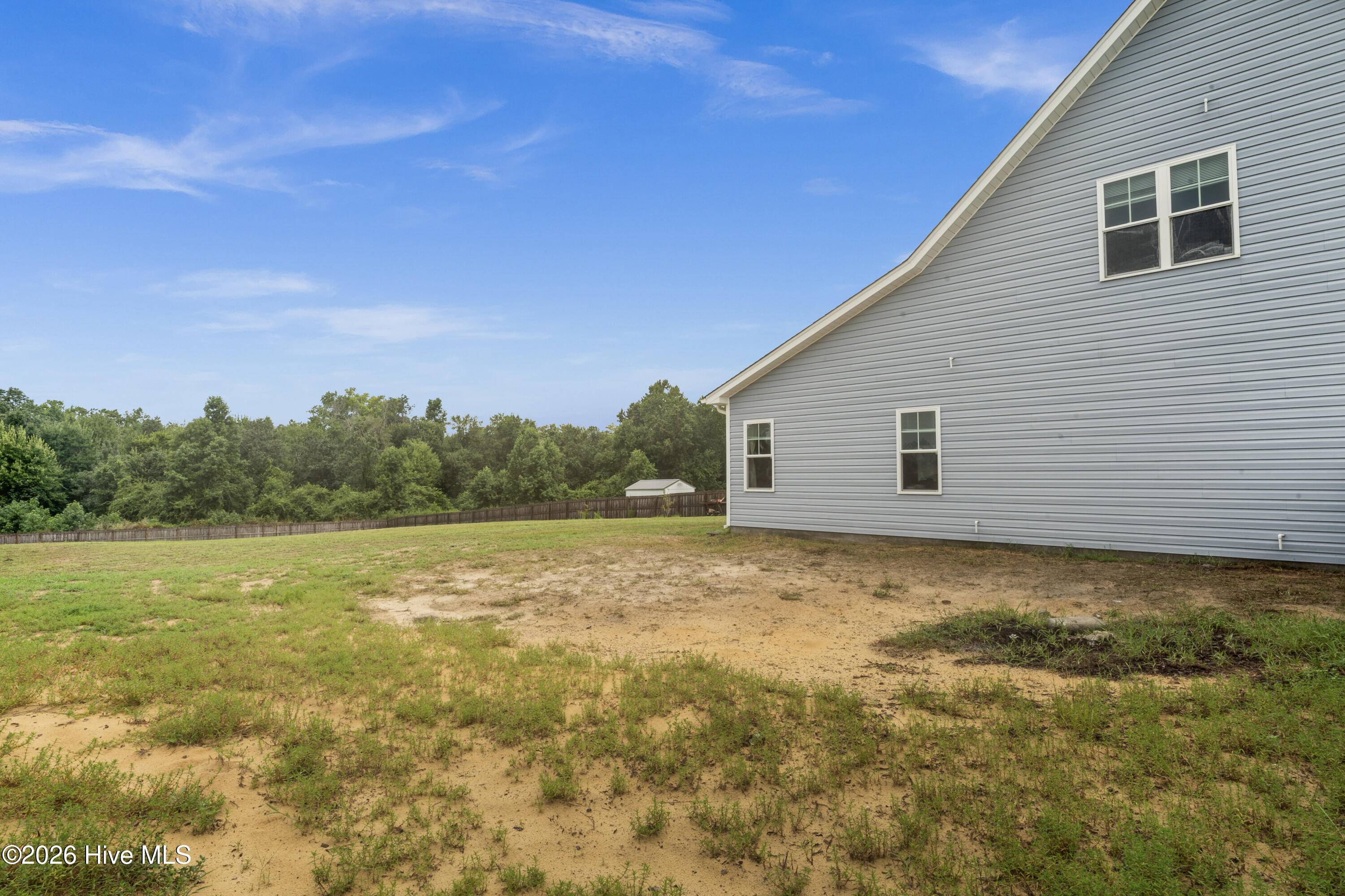 100569273 | Photo 59