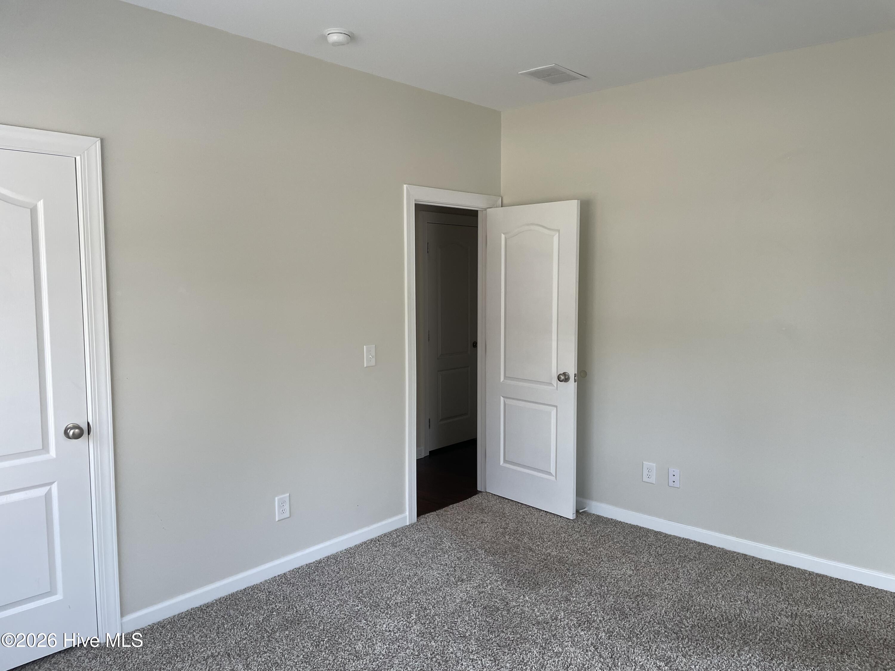 100568375 | Photo 26