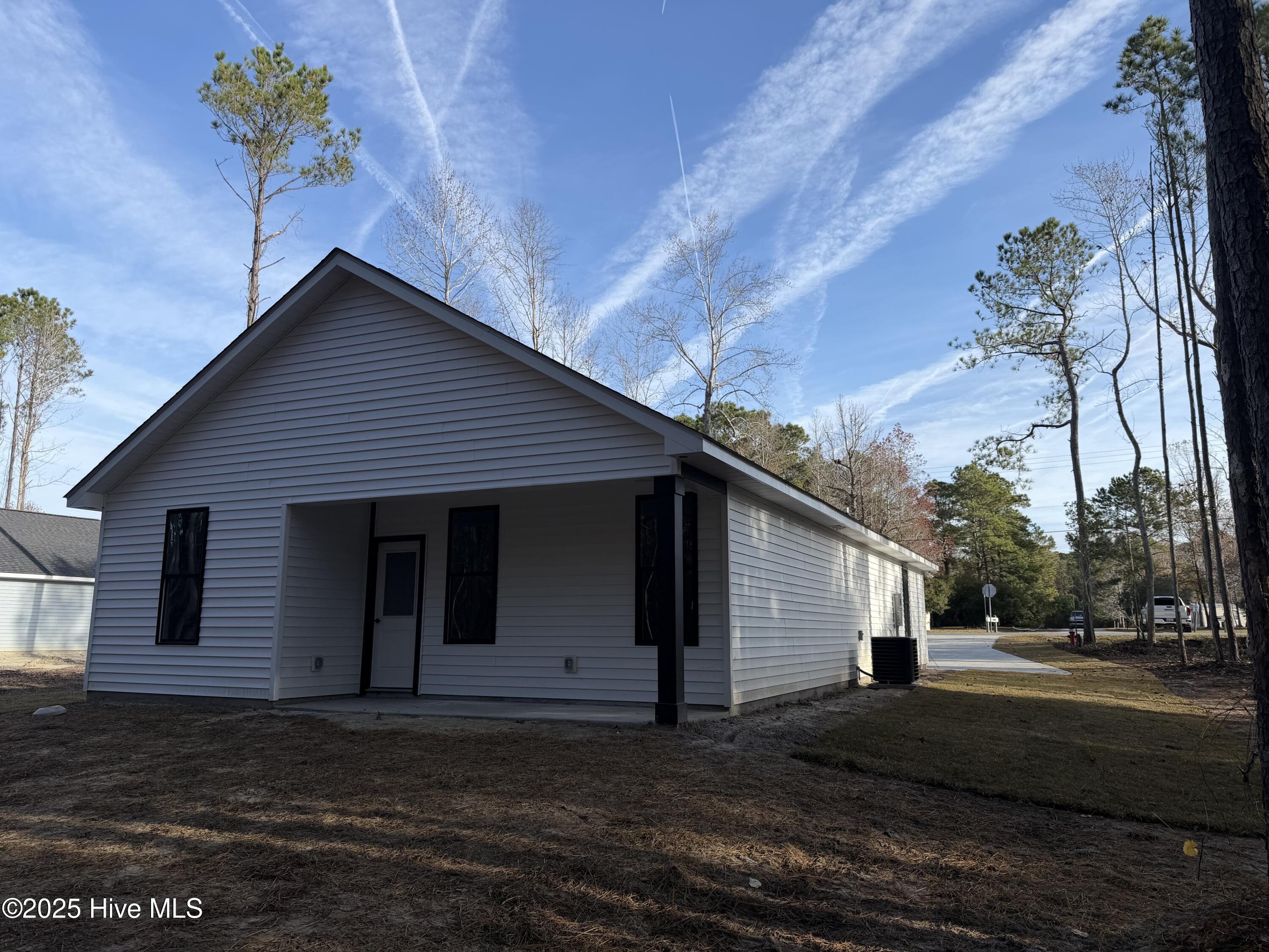 100542978 | Photo 16