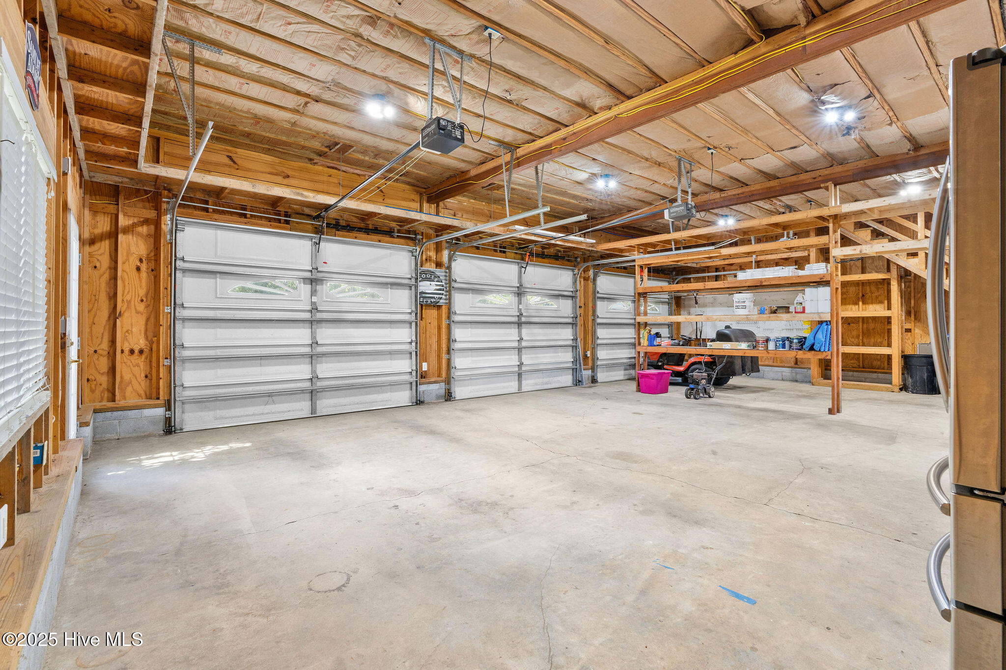 100526729 | Photo 75