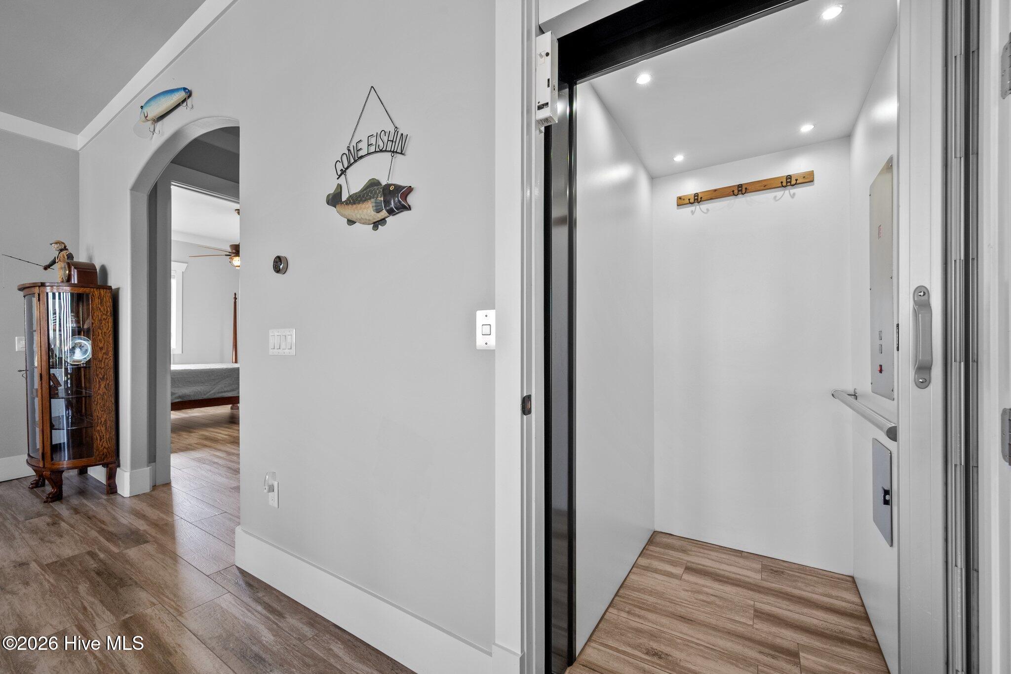 100549551 | Photo 38