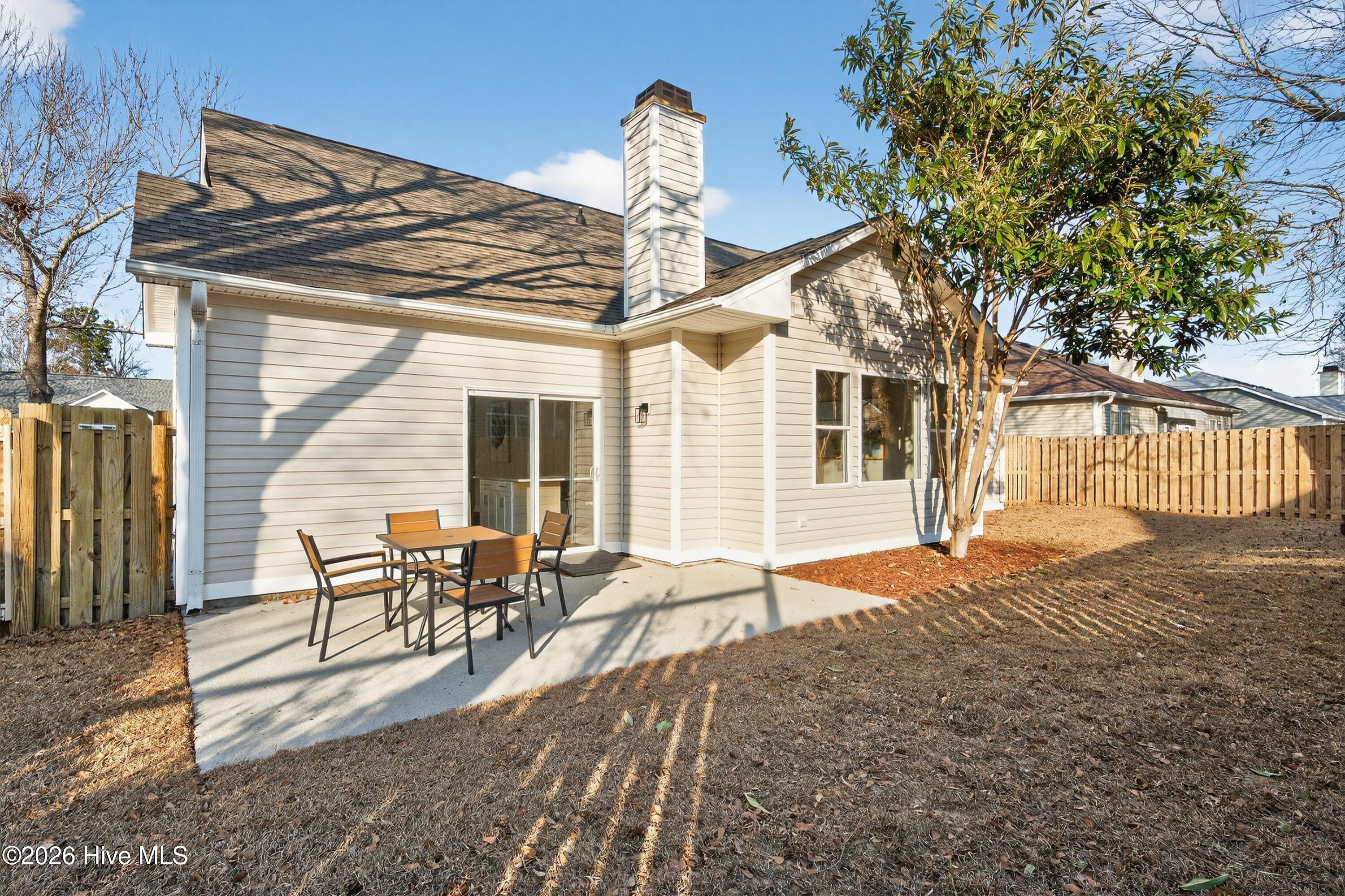 100553839 | Photo 36