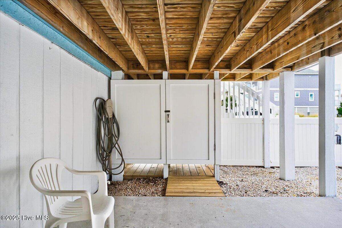 100530607 | Photo 20