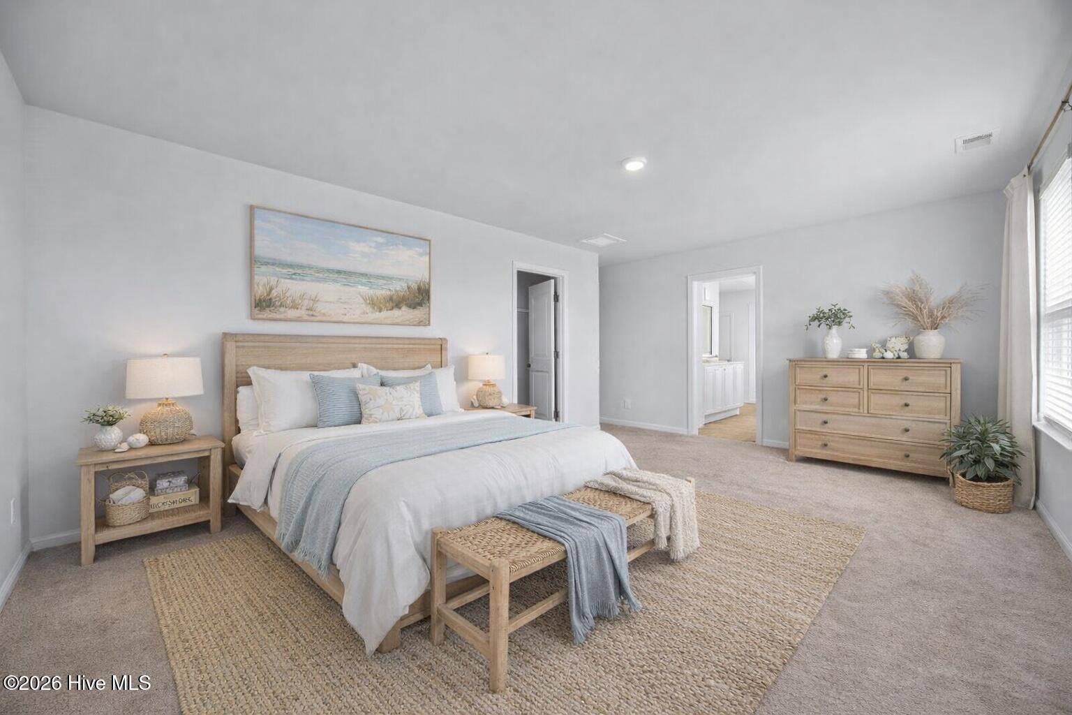 100556435 | Photo 26