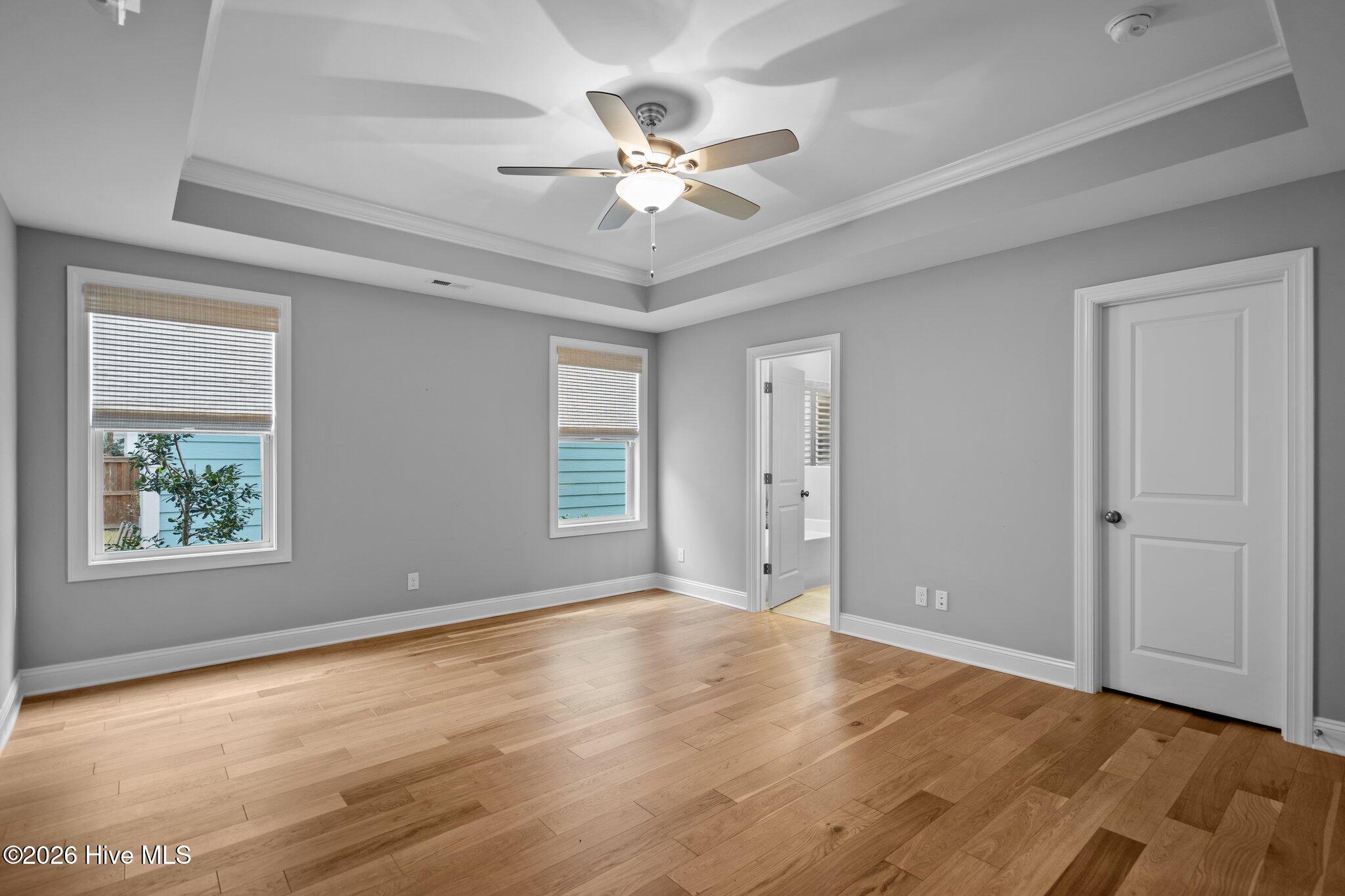 100561208 | Photo 27