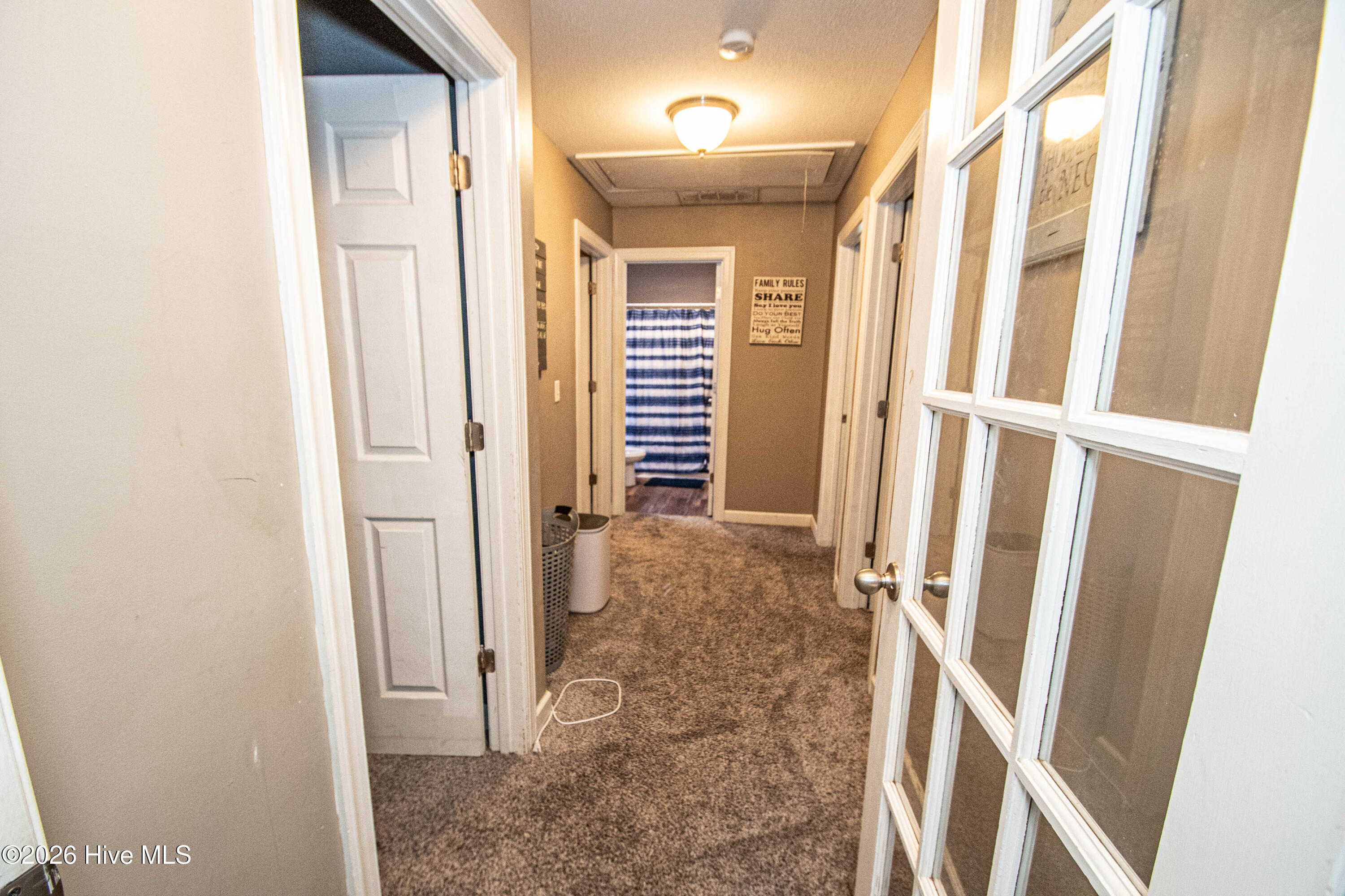 100553026 | Photo 54