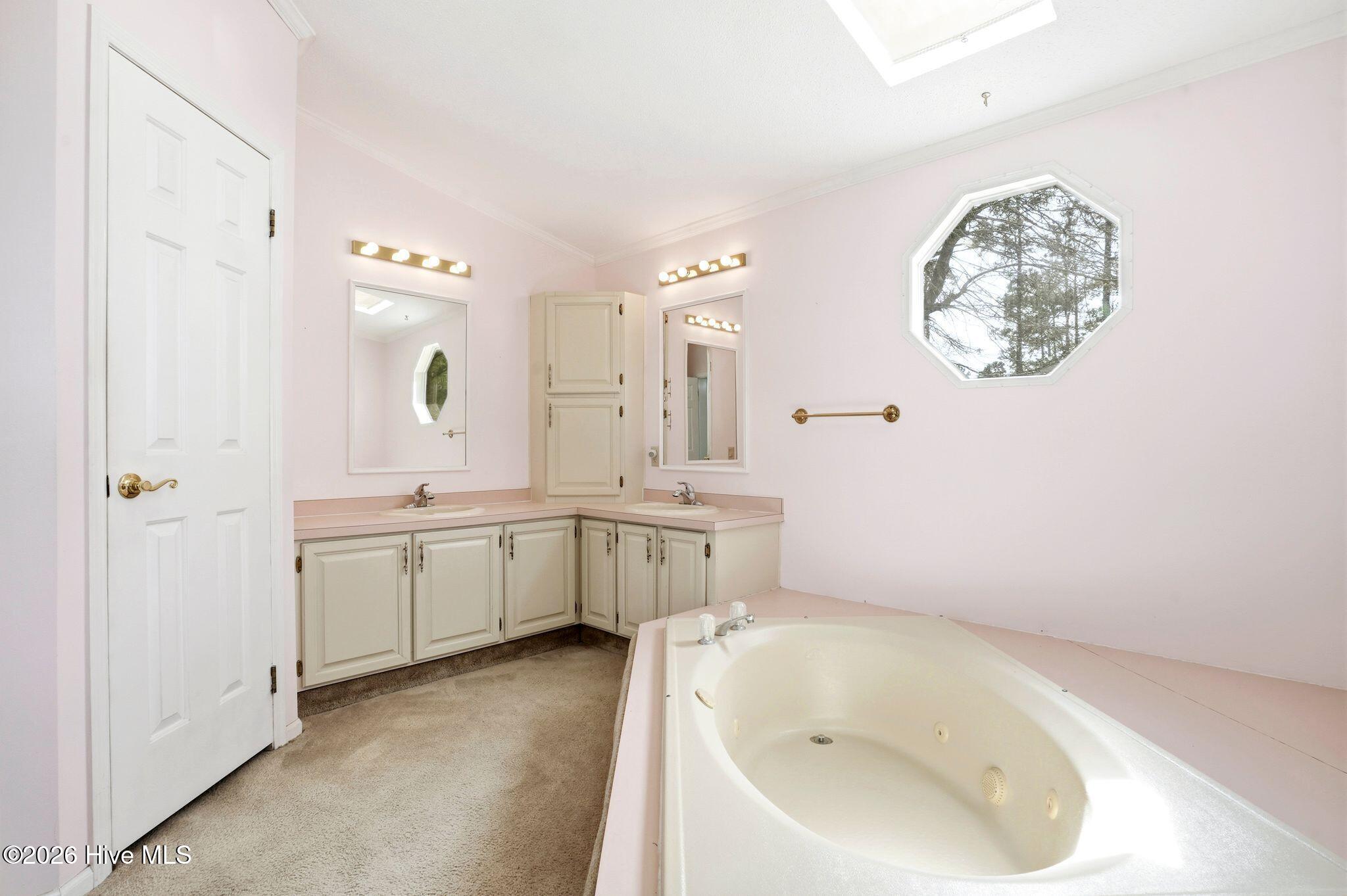 100561756 | Photo 46