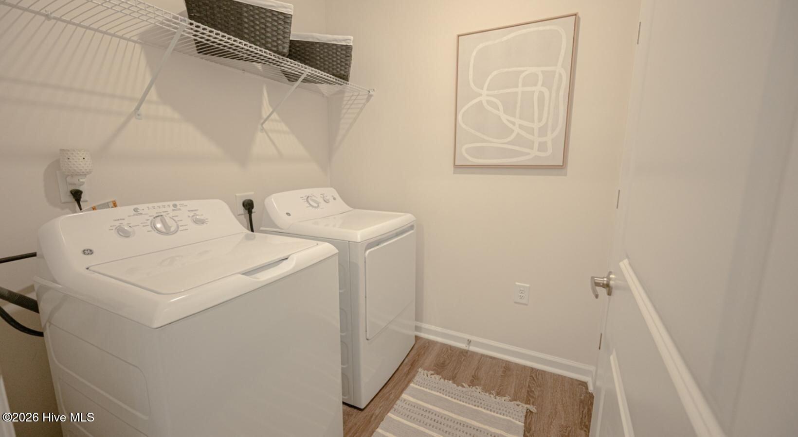 100551833 | Photo 32