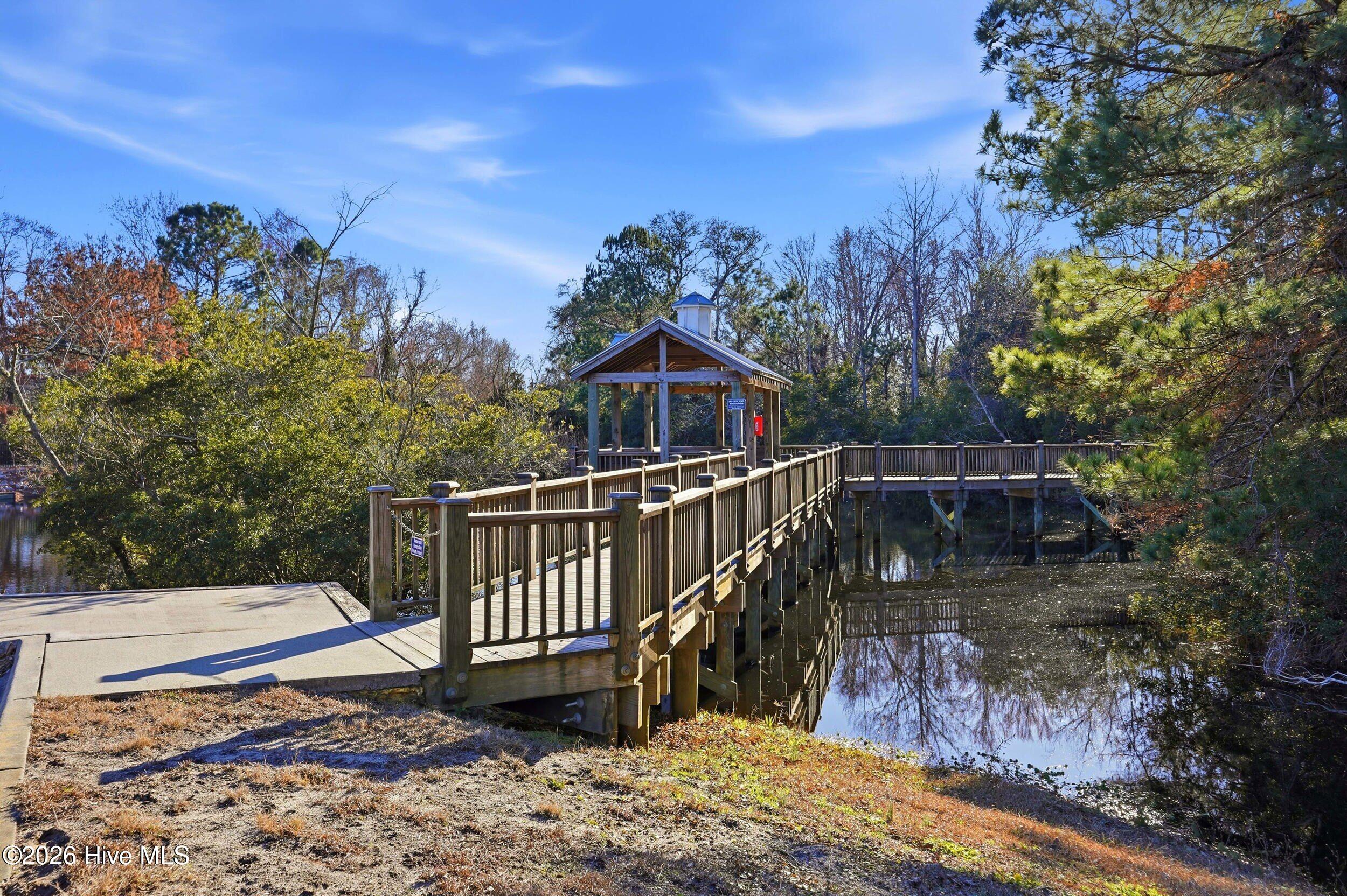 100551957 | Photo 50