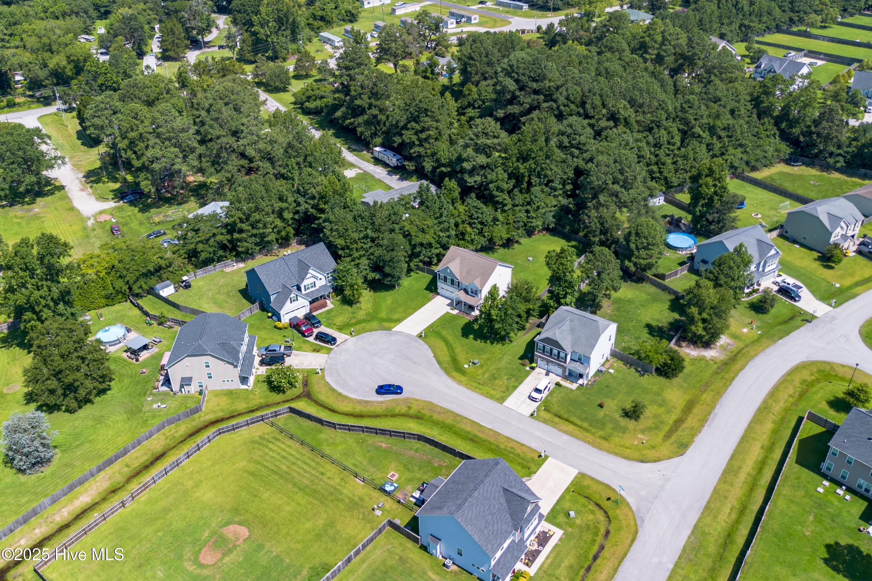 100521399 | Photo 40