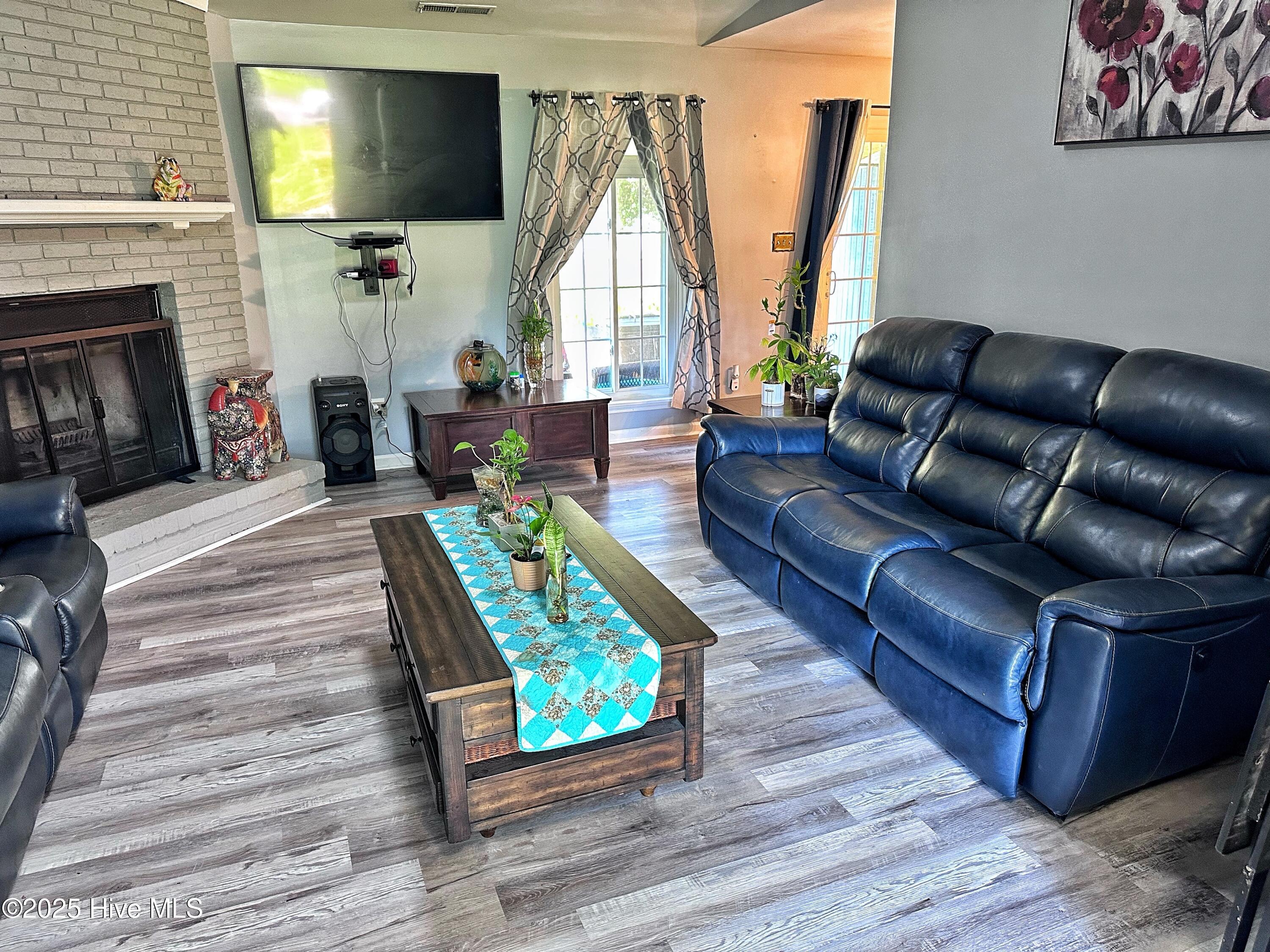 909 Springdale Drive, Jacksonville, NC 28540 – photo 6: IMG_1428