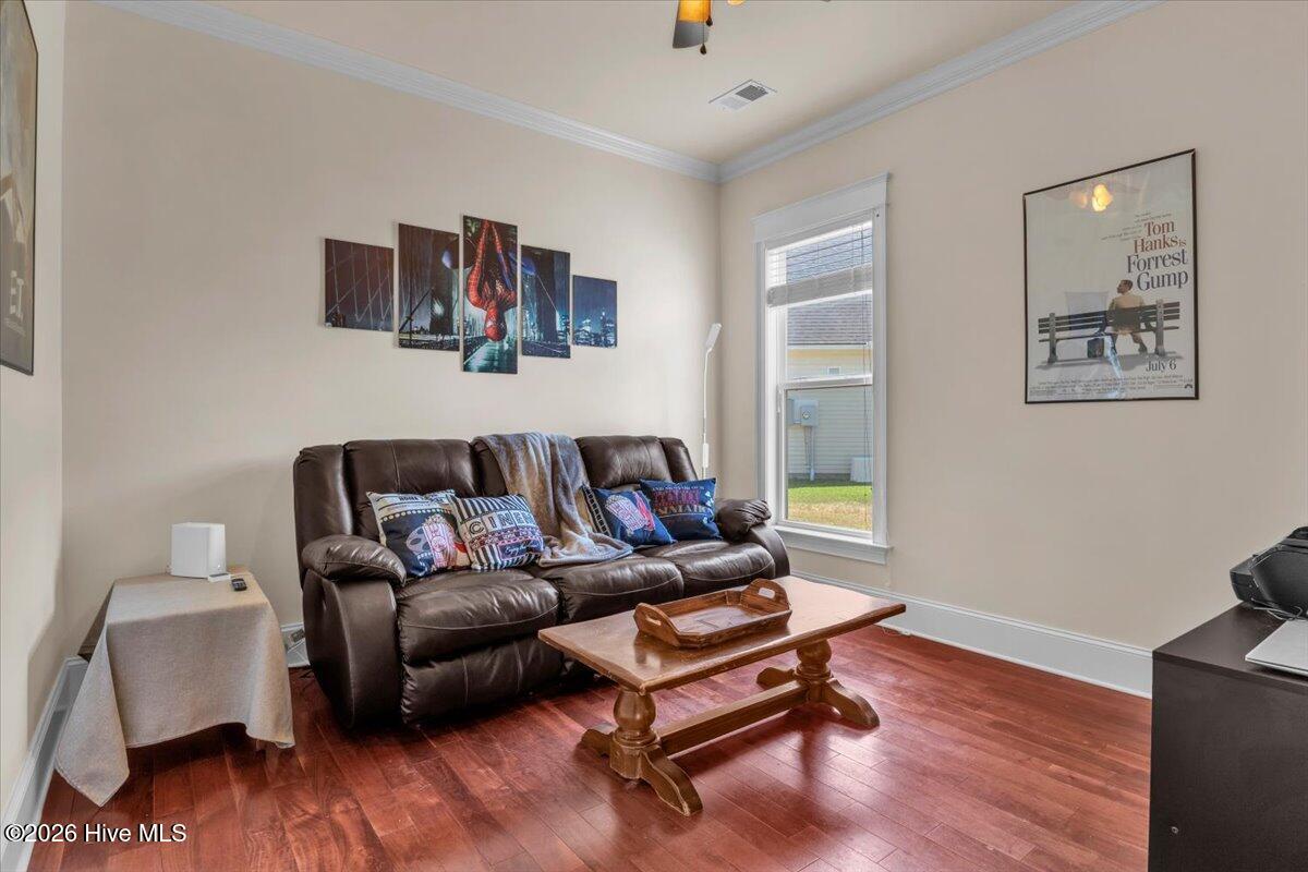 100571192 | Photo 10