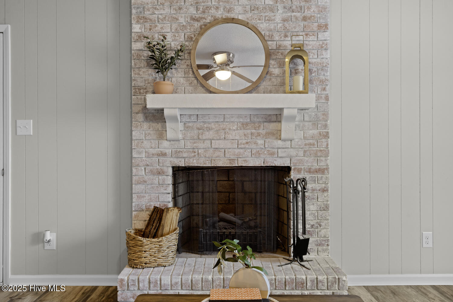 100544995 | Photo 17