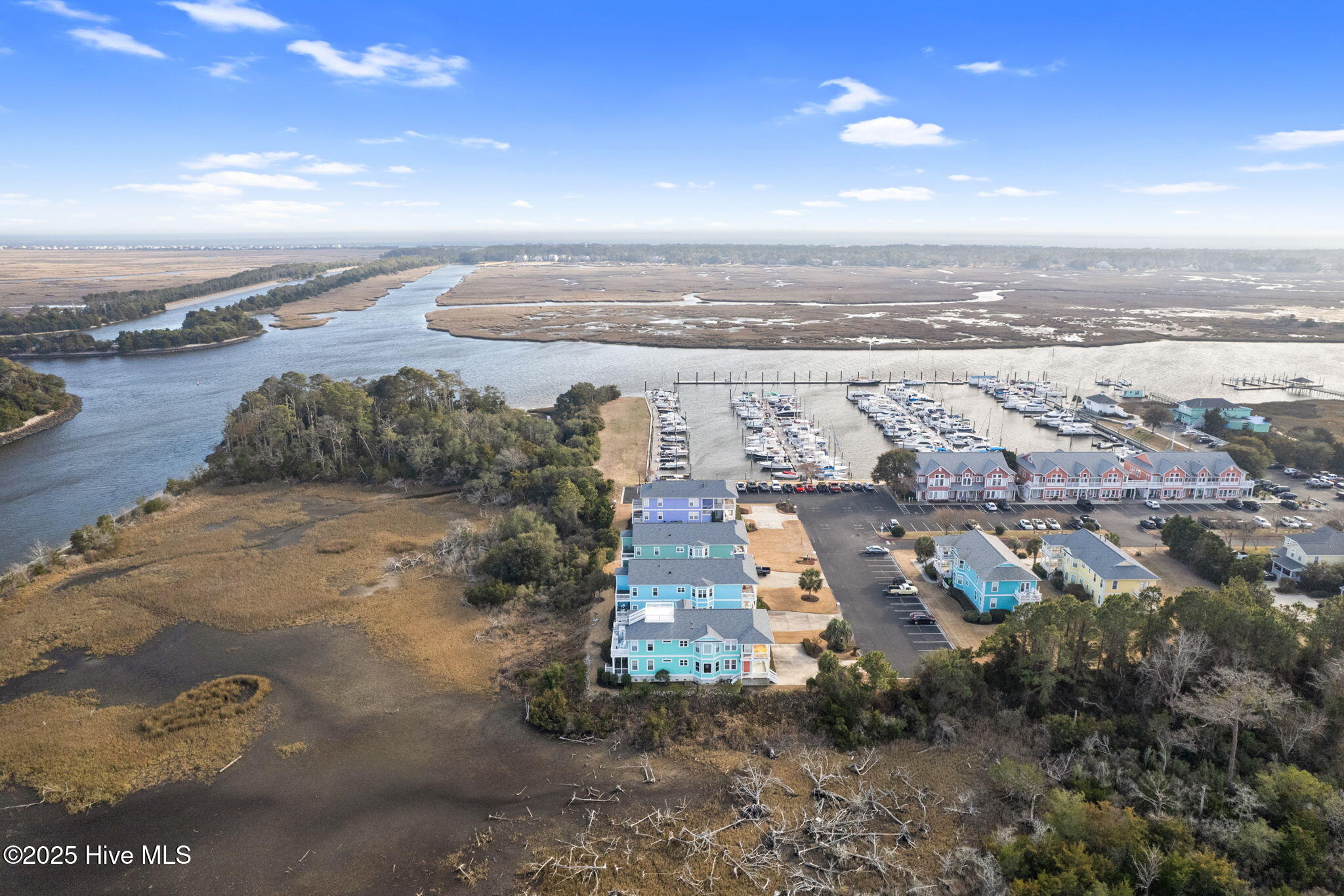 100548558 | Photo 60