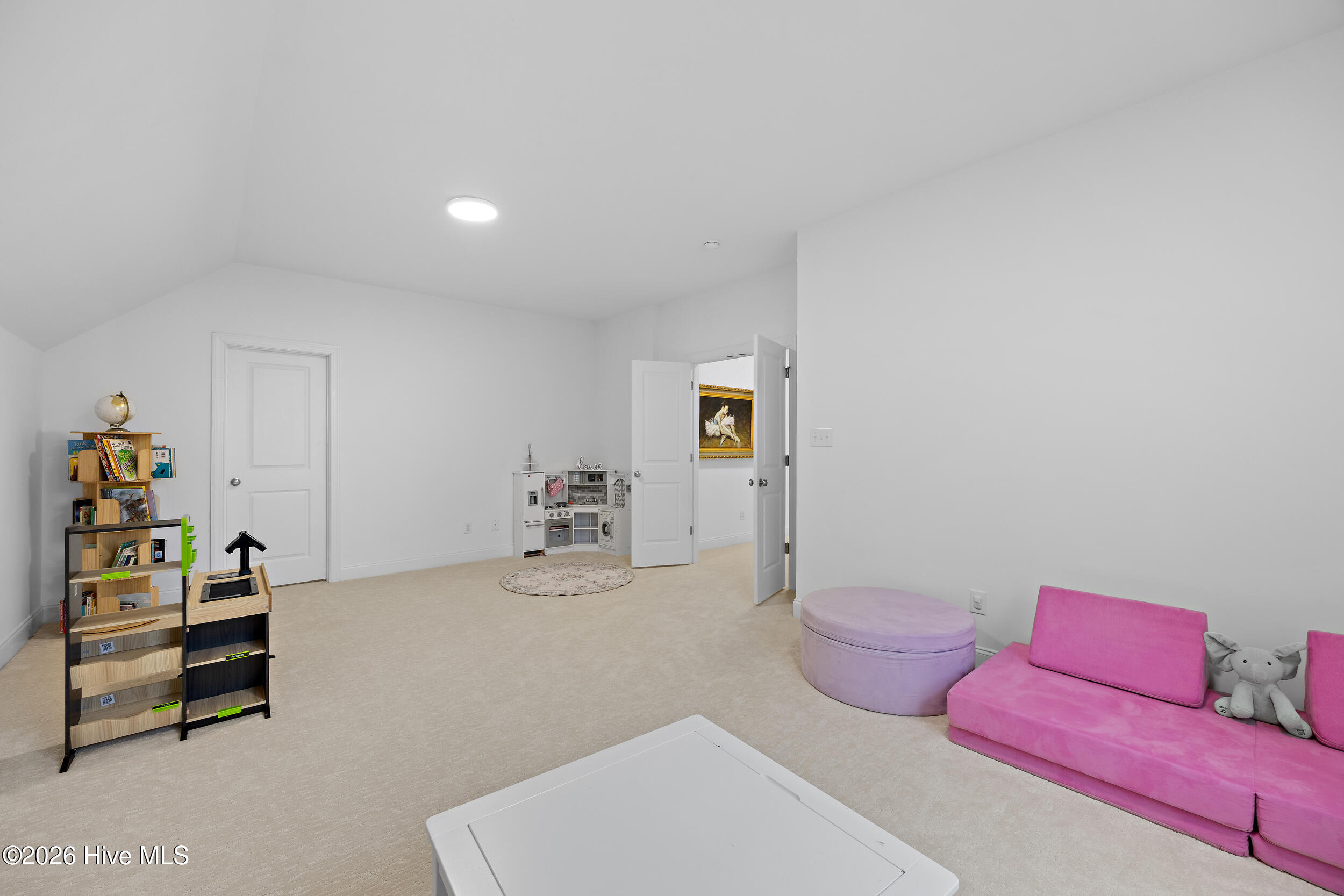 100554590 | Photo 44