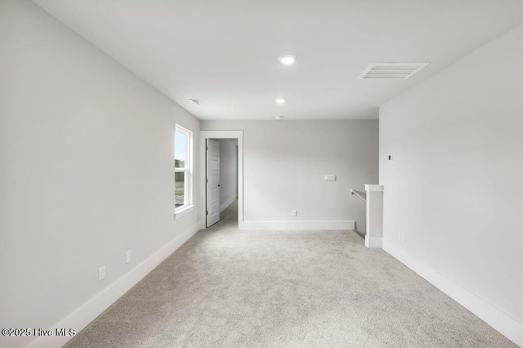 100555060 | Photo 21